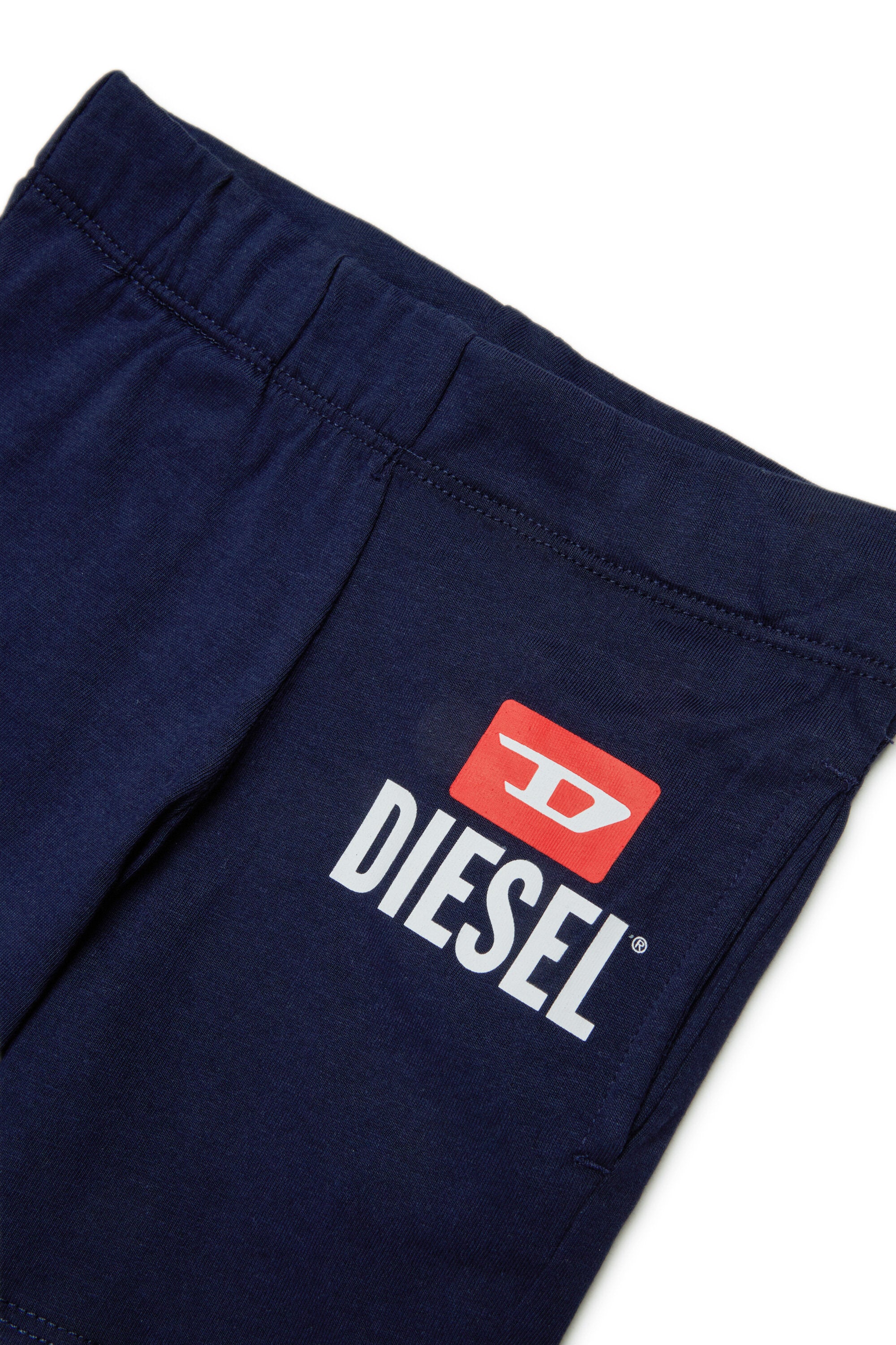 Short en molleton avec logo