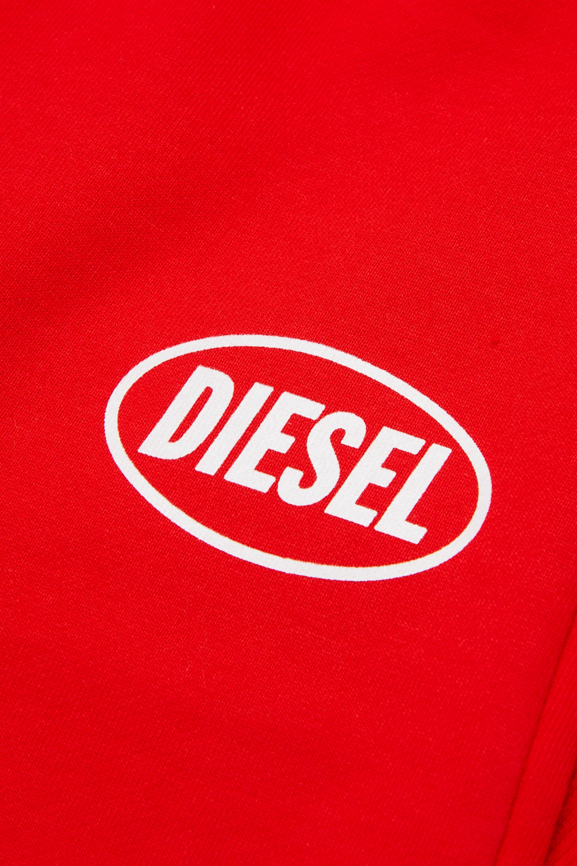 Trainingsanzug mit Logo