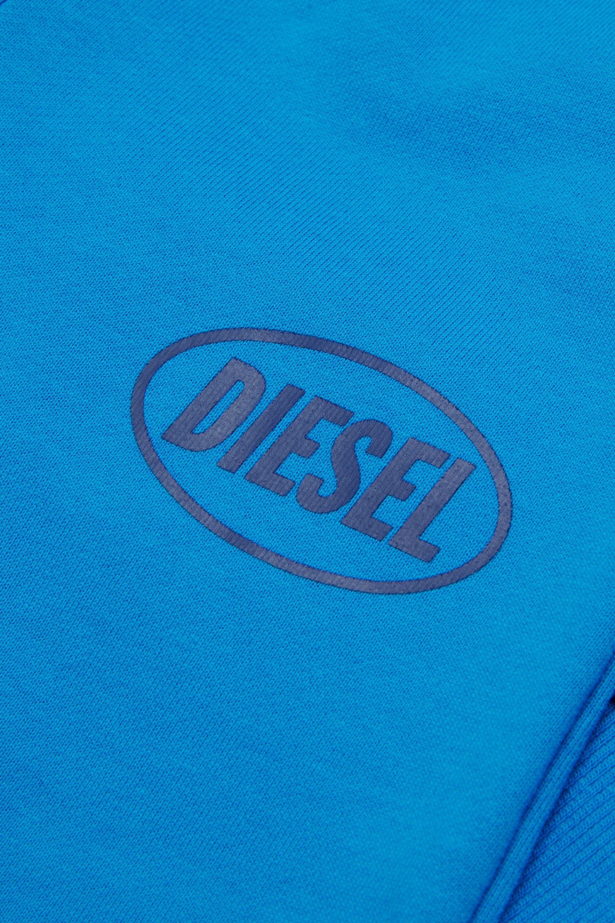 Trainingsanzug mit Logo