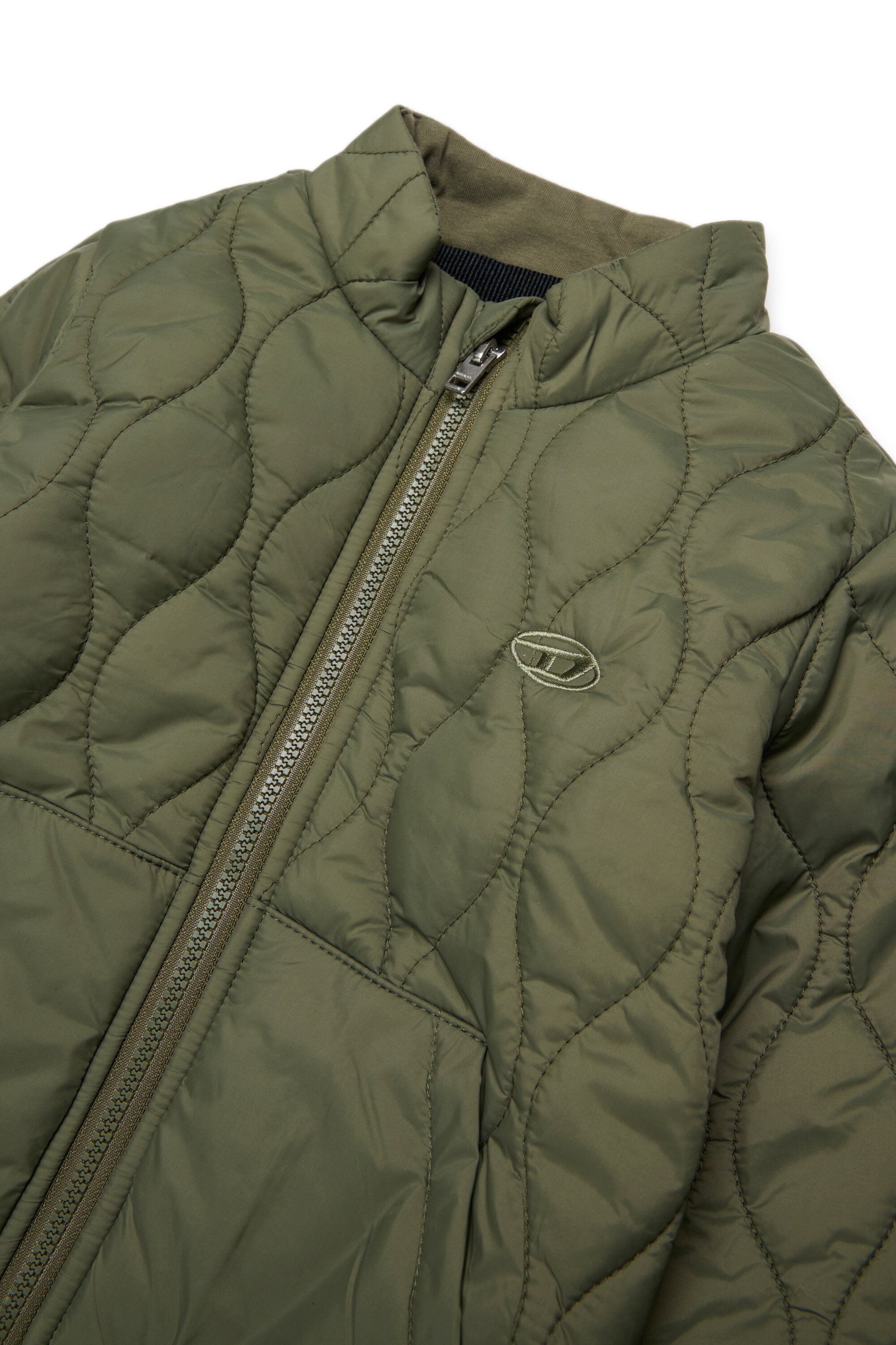 Gefütterte Jacke mit aufgedrucktem Logo