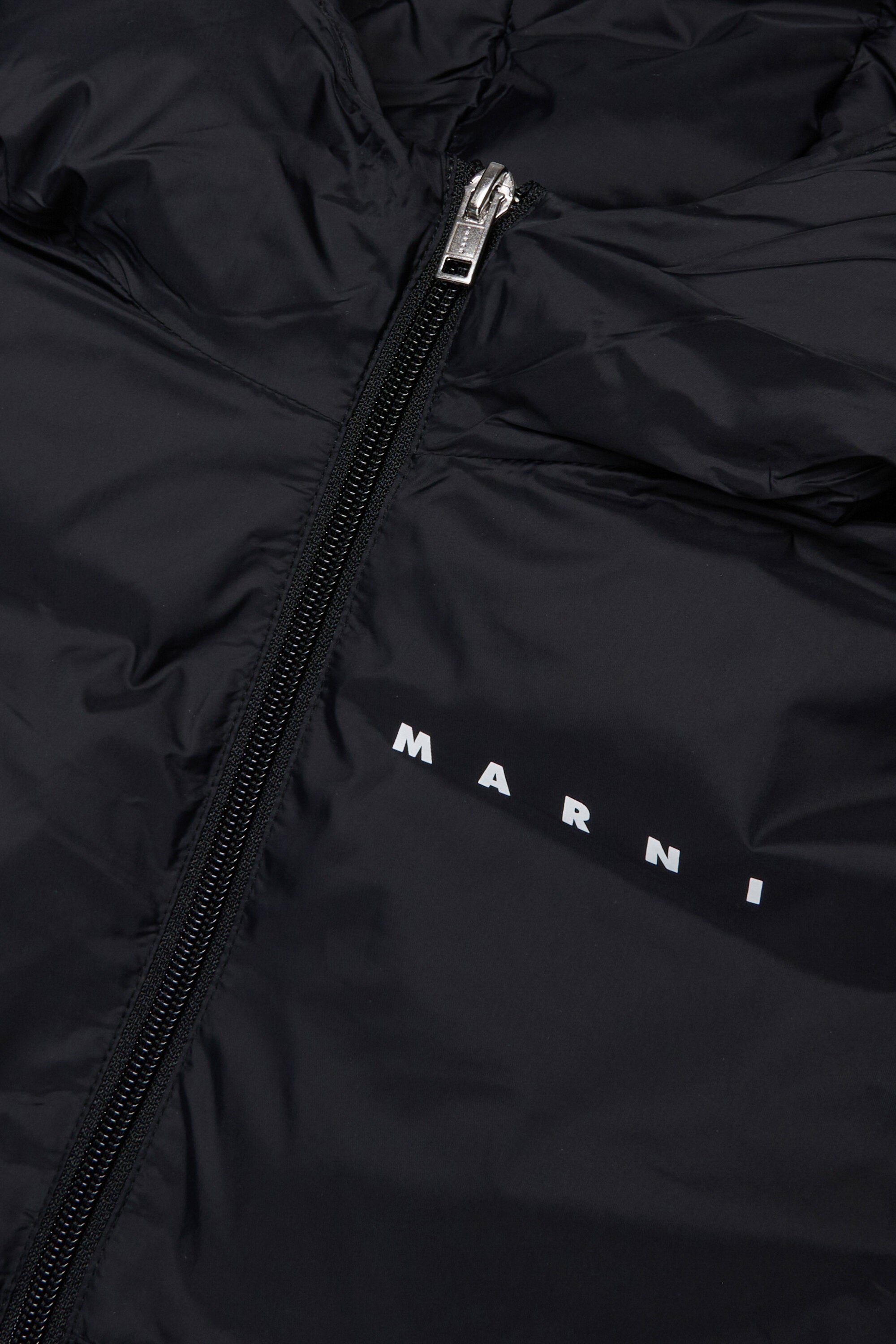 Longue veste matelassée à capuche