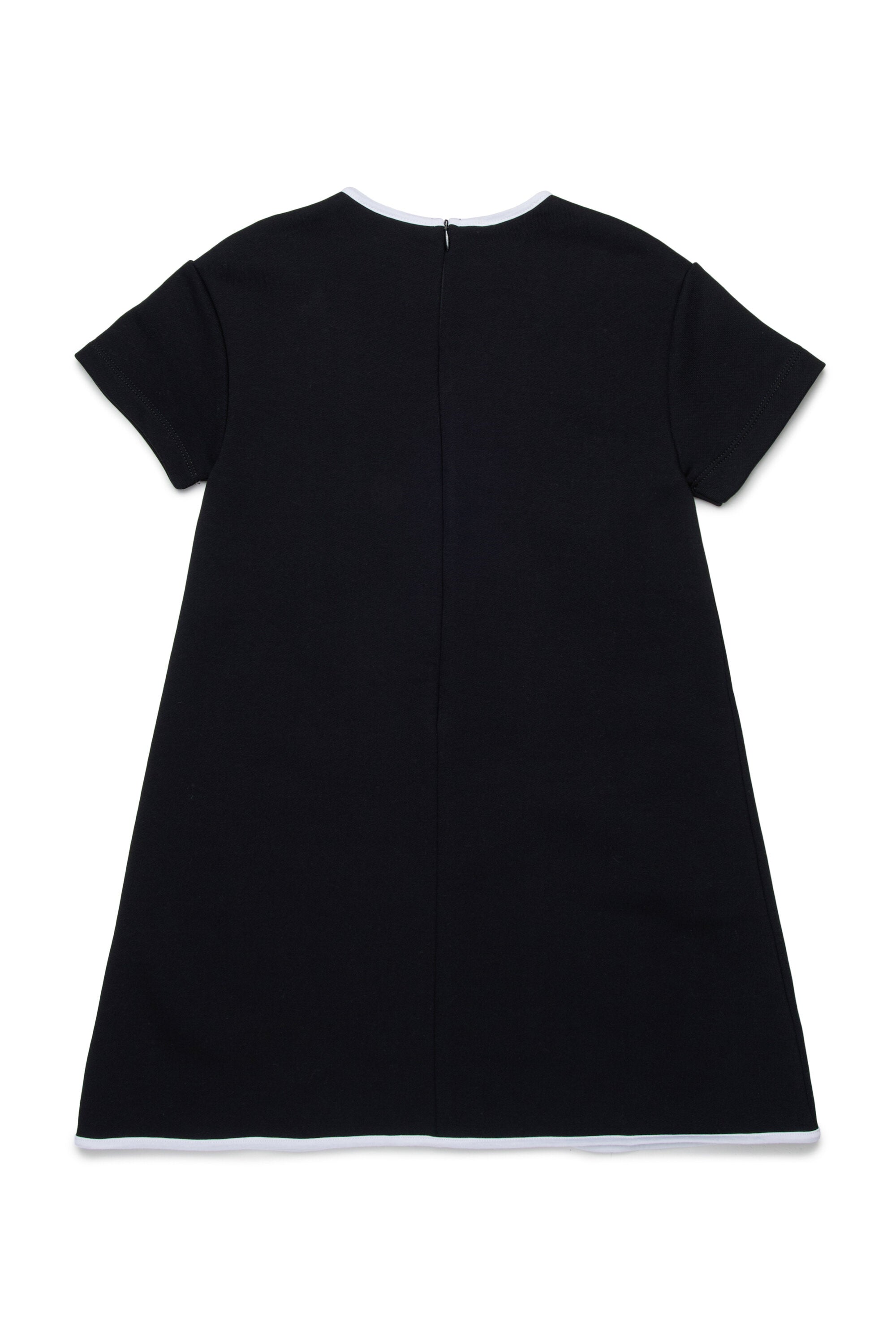 Dress with short sleeves and straight cut