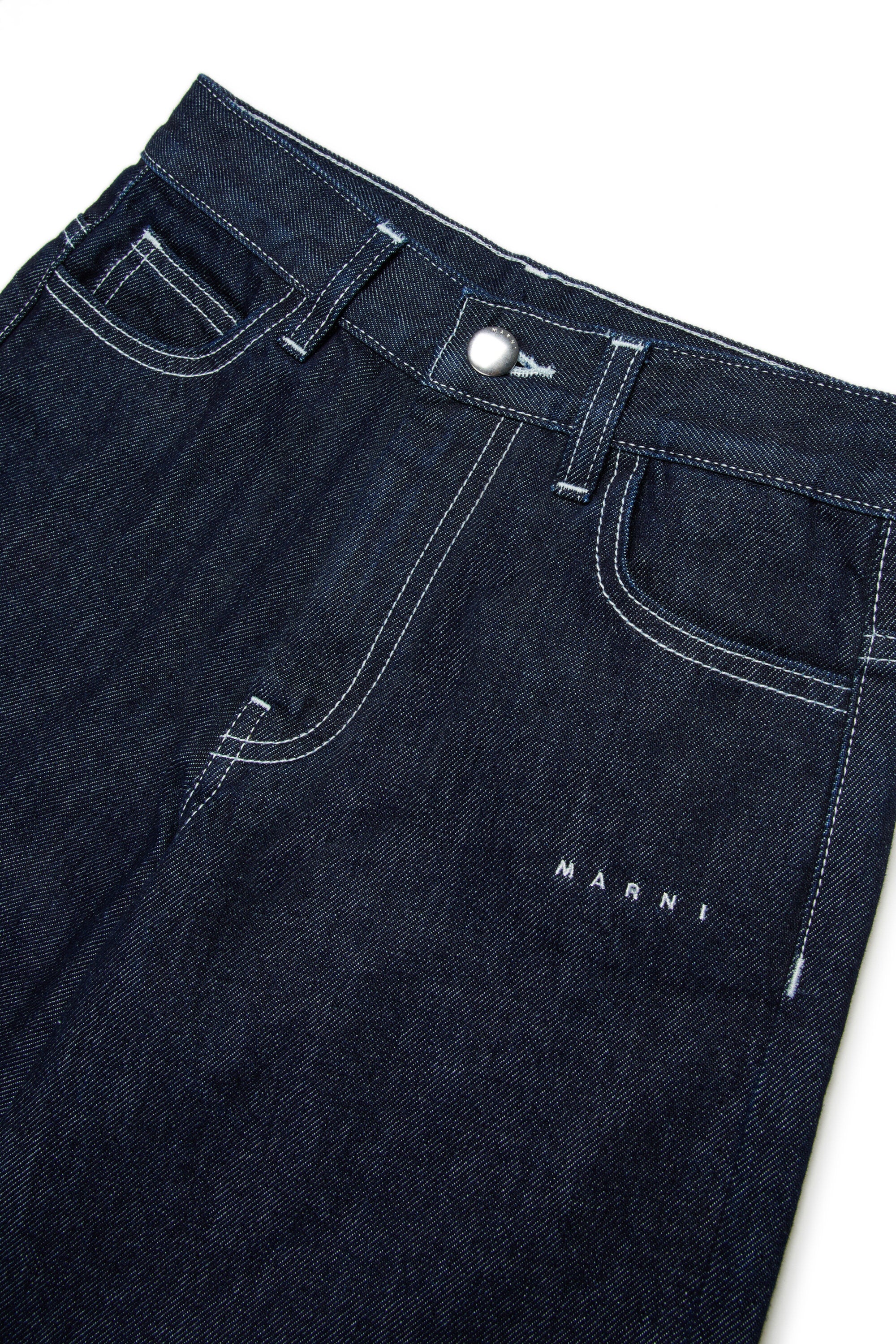 Short en denim bleu foncé