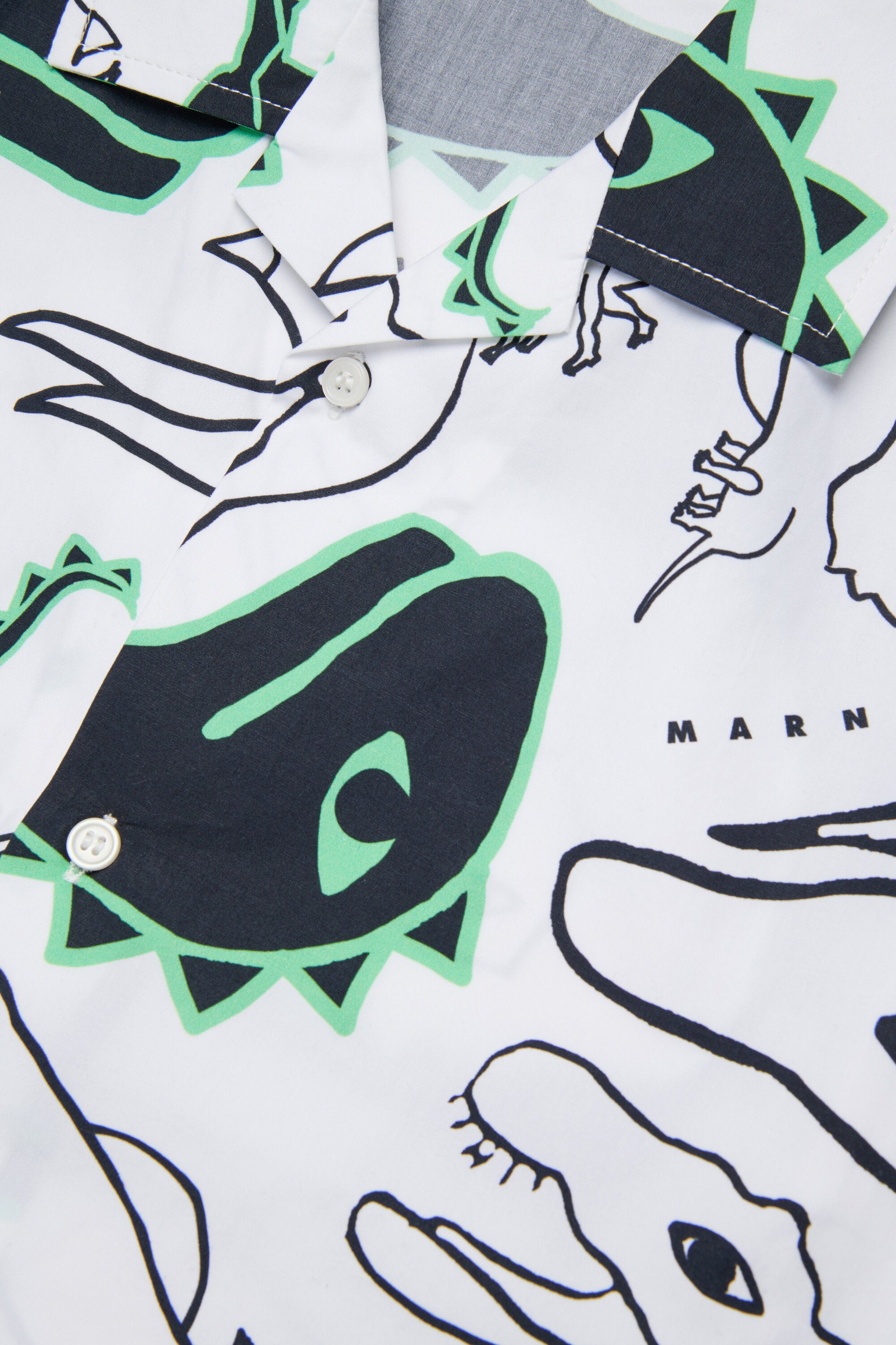 Short-sleeved shirt with logo