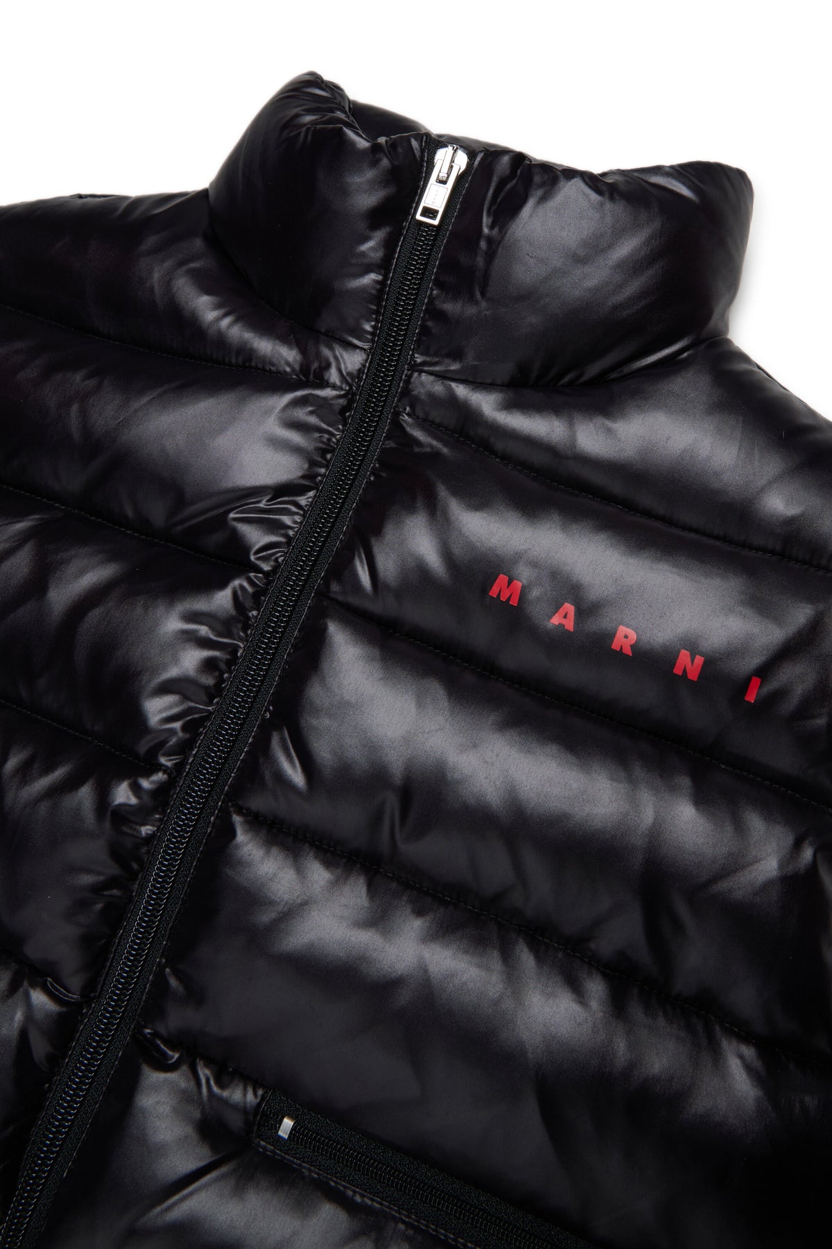 Sleeveless padded jacket