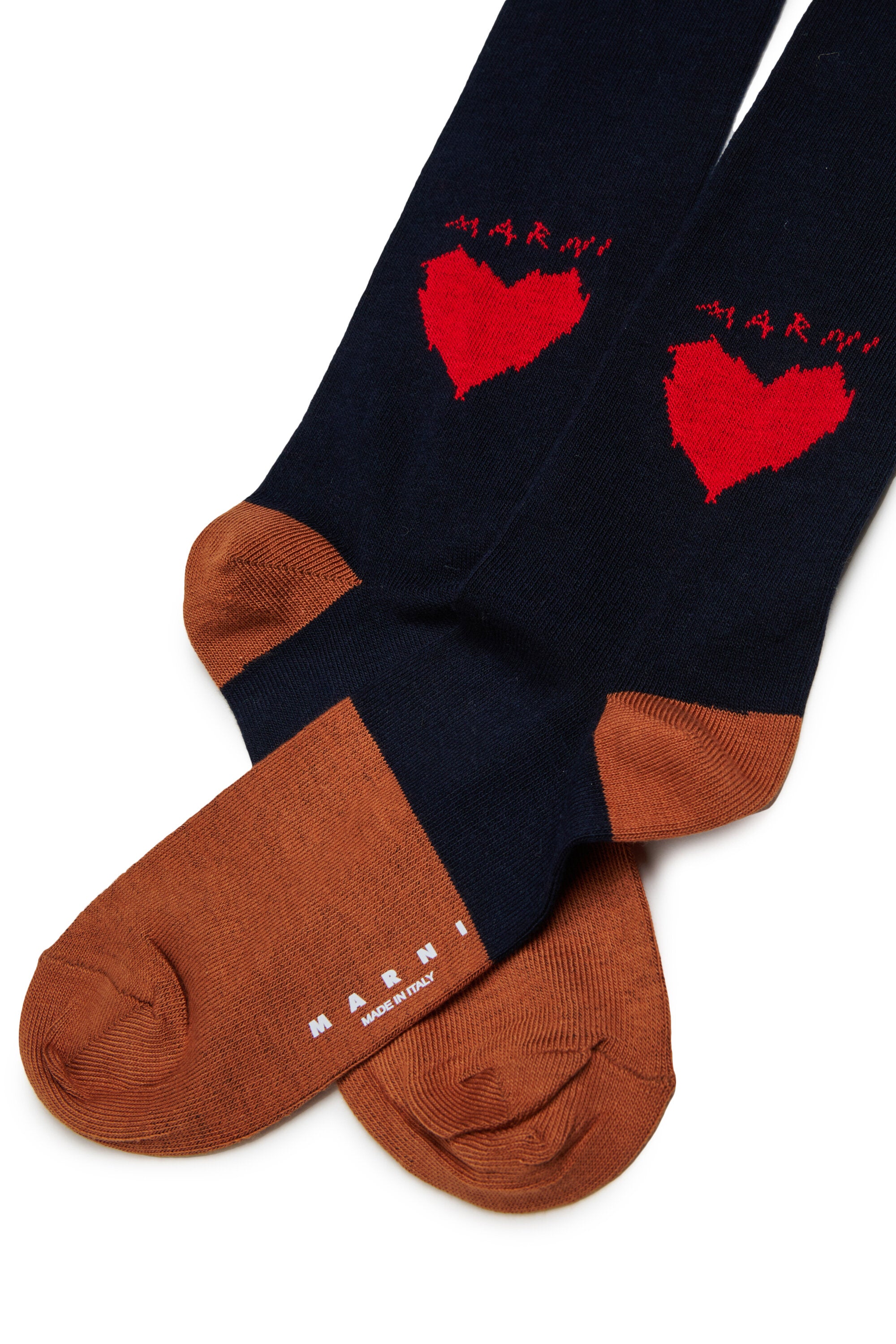 Socken mit Herzstickerei