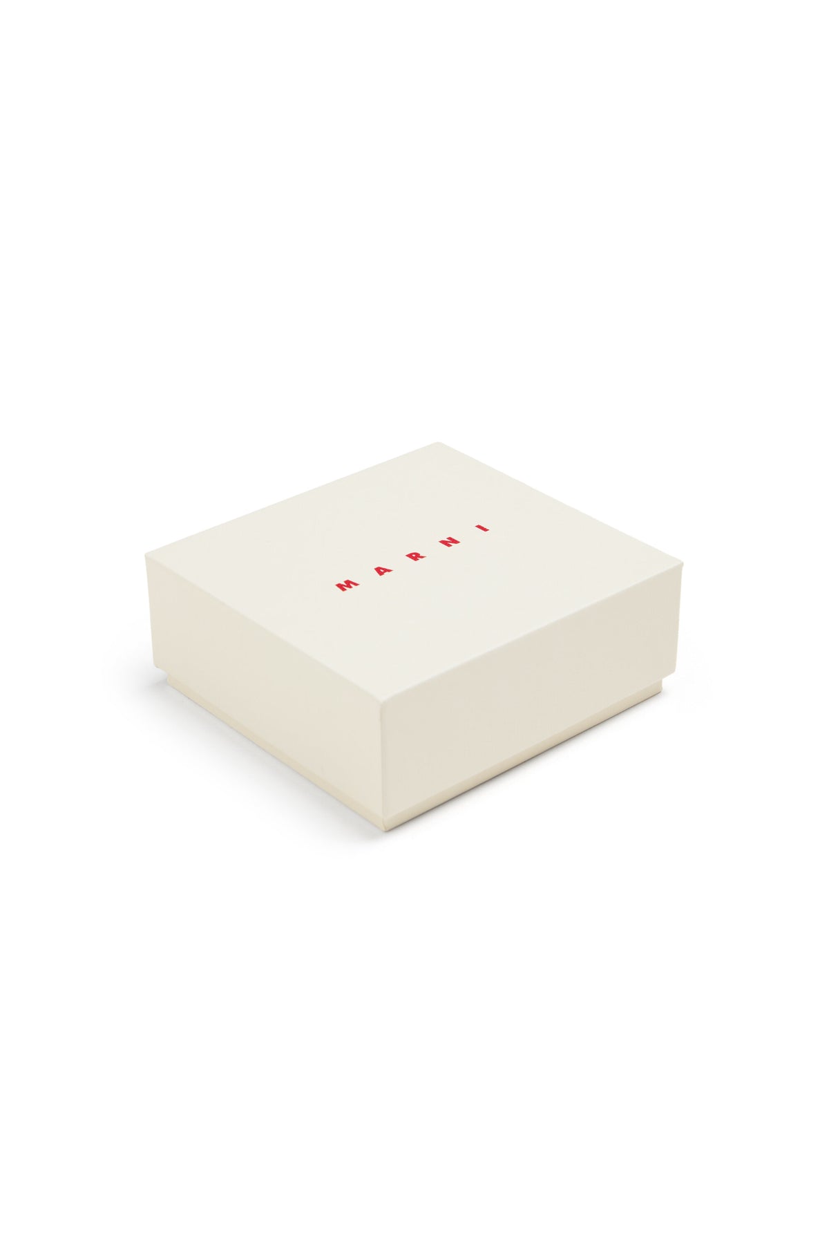 Charm con letras colgantes