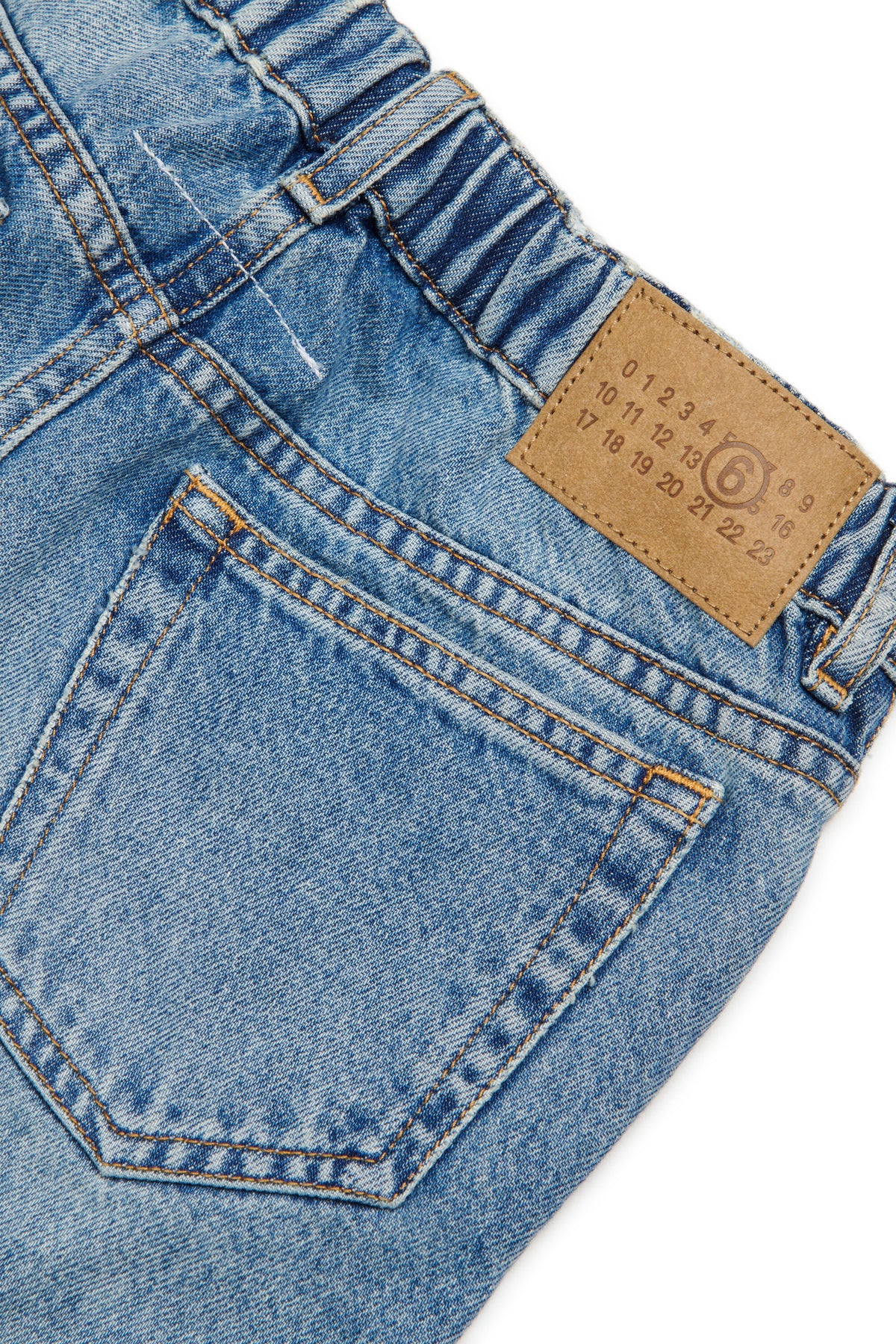 Jeans regular lavado azul claro