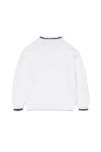 Embroidered logo pullover