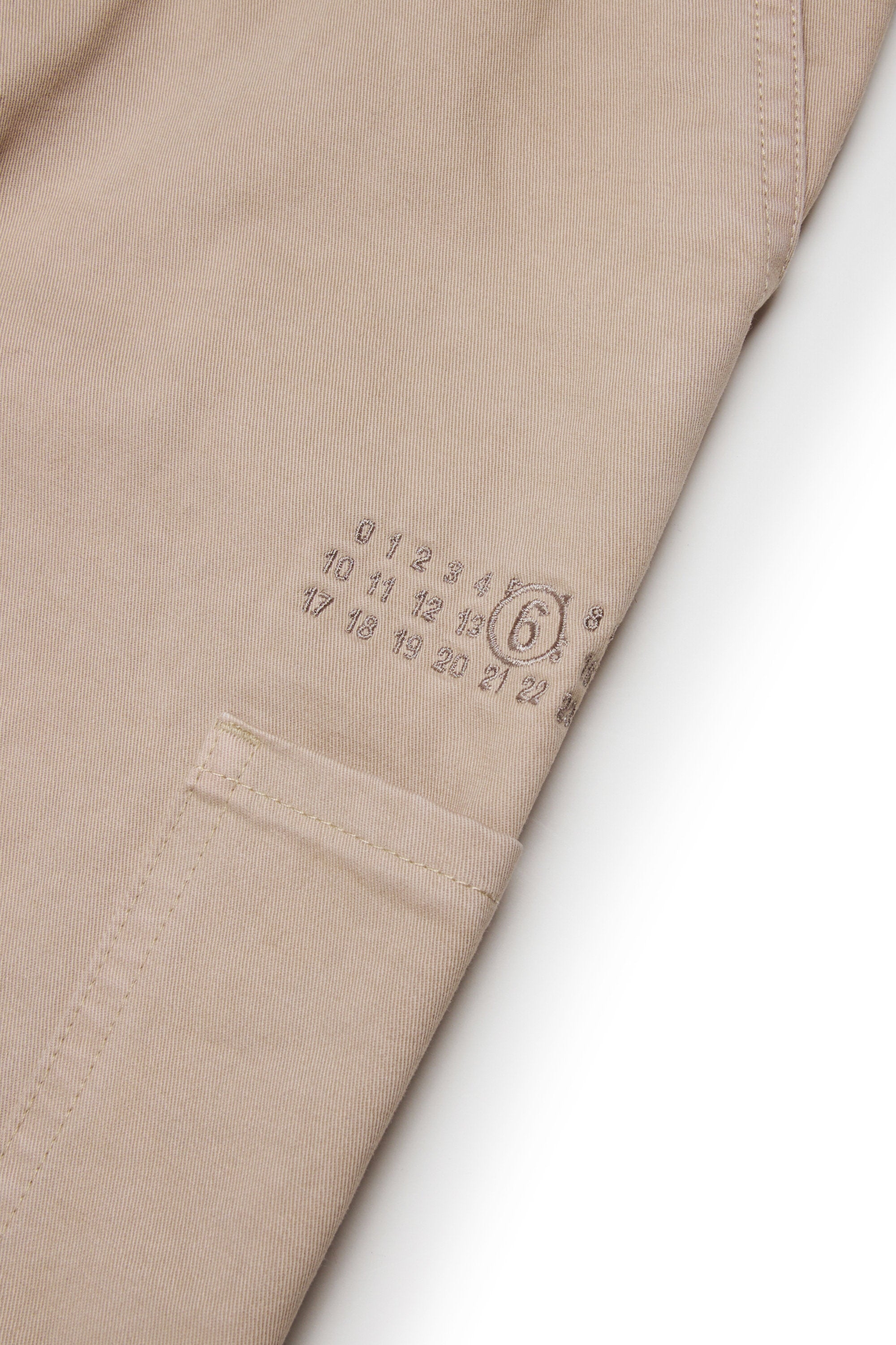Pantaloni cargo in twill
