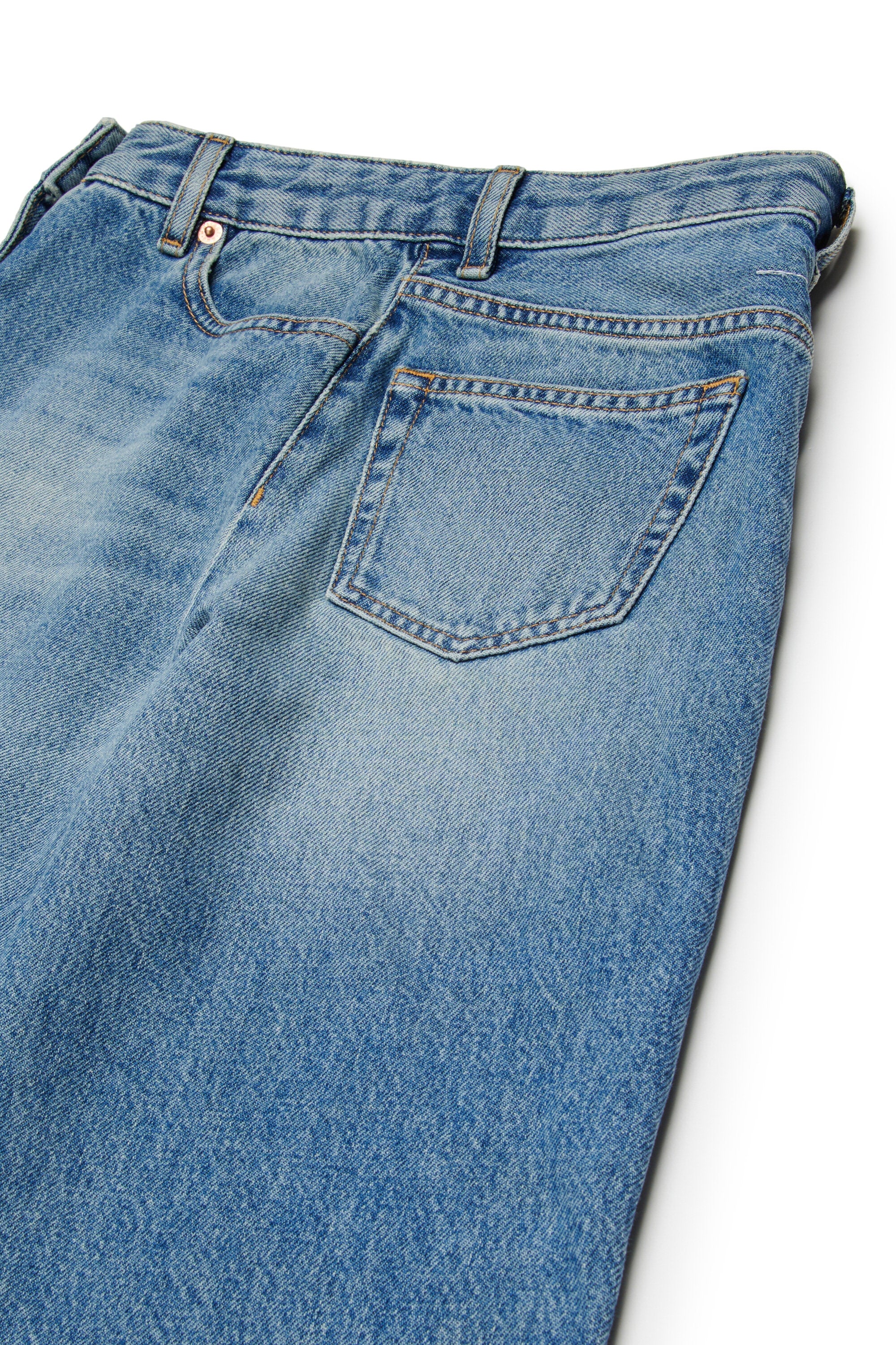 Jeans Regular Fit in hellblauer Waschung