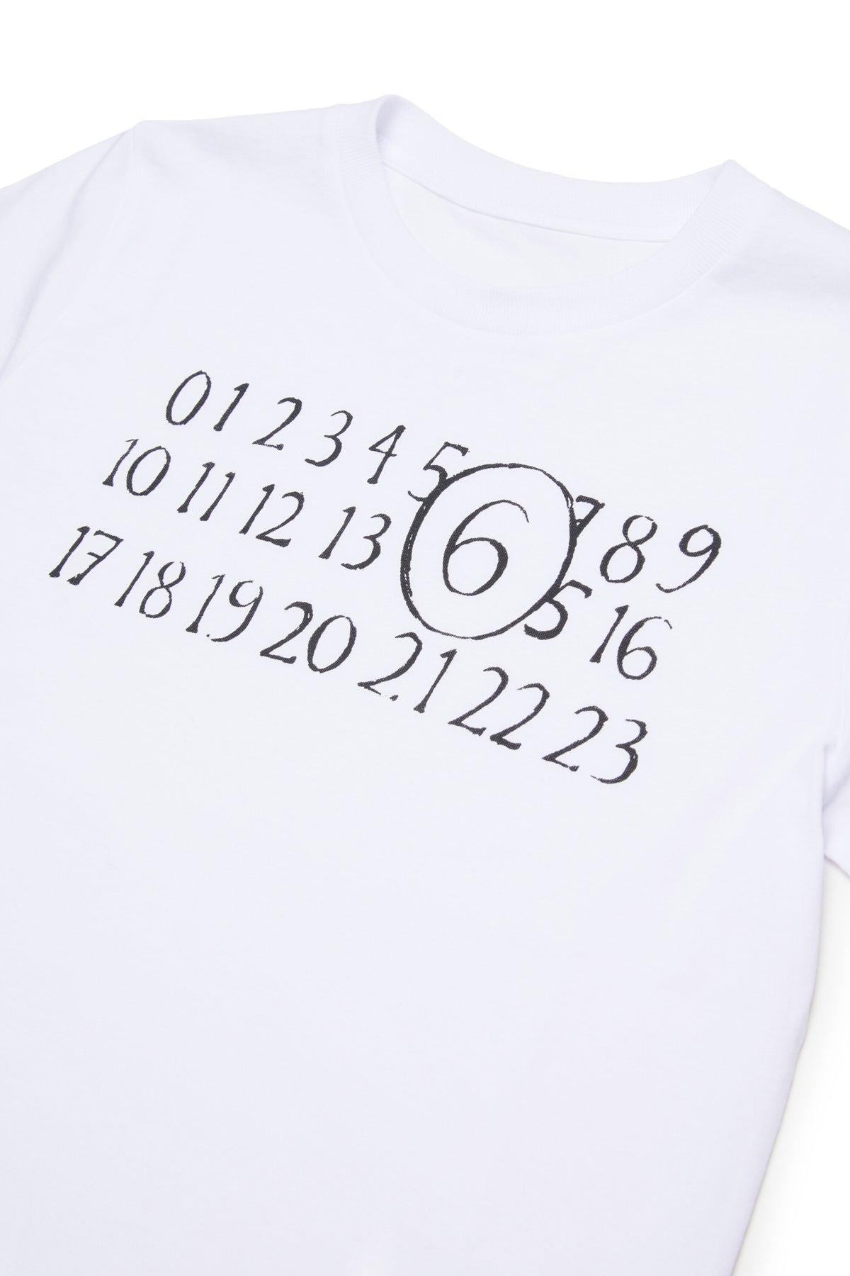 T-shirt avec logo sur la poitrine
