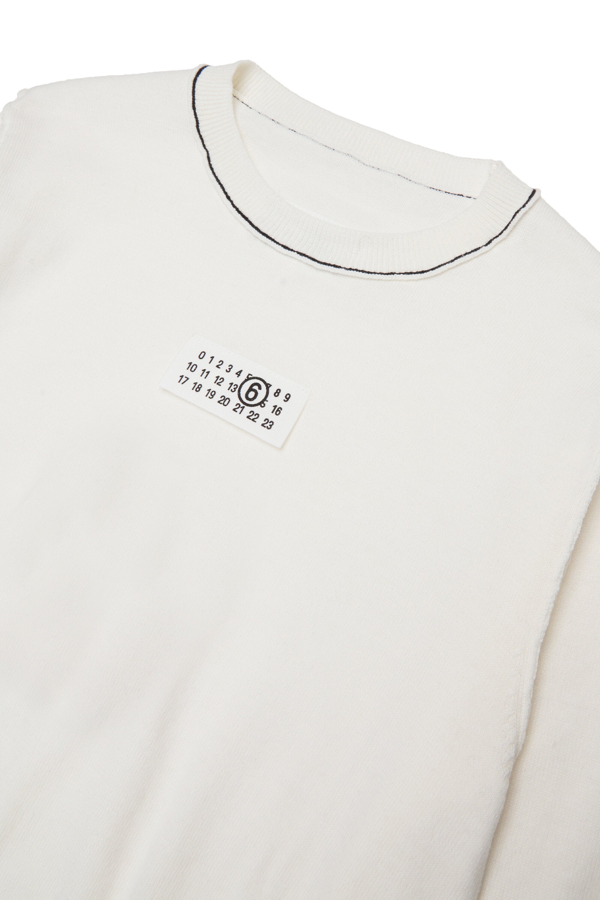 Pull col rond avec logo
