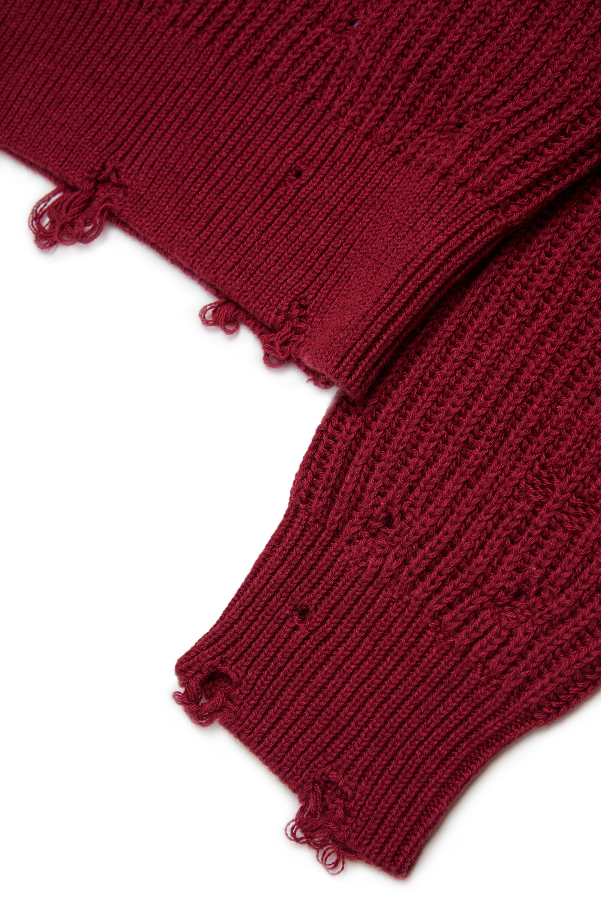 V-Ausschnitt Pullover mit Rissen