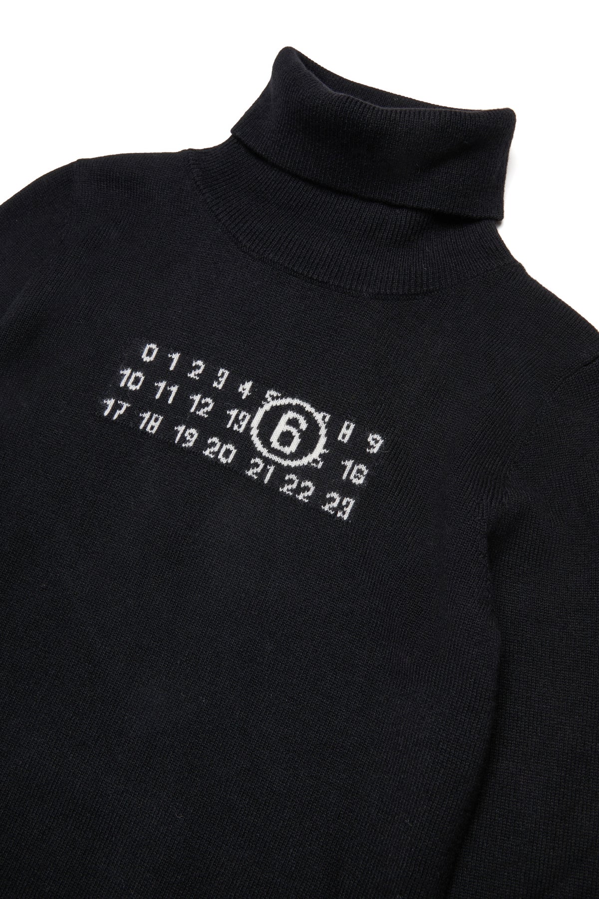 Rollkragenpullover mit Logo