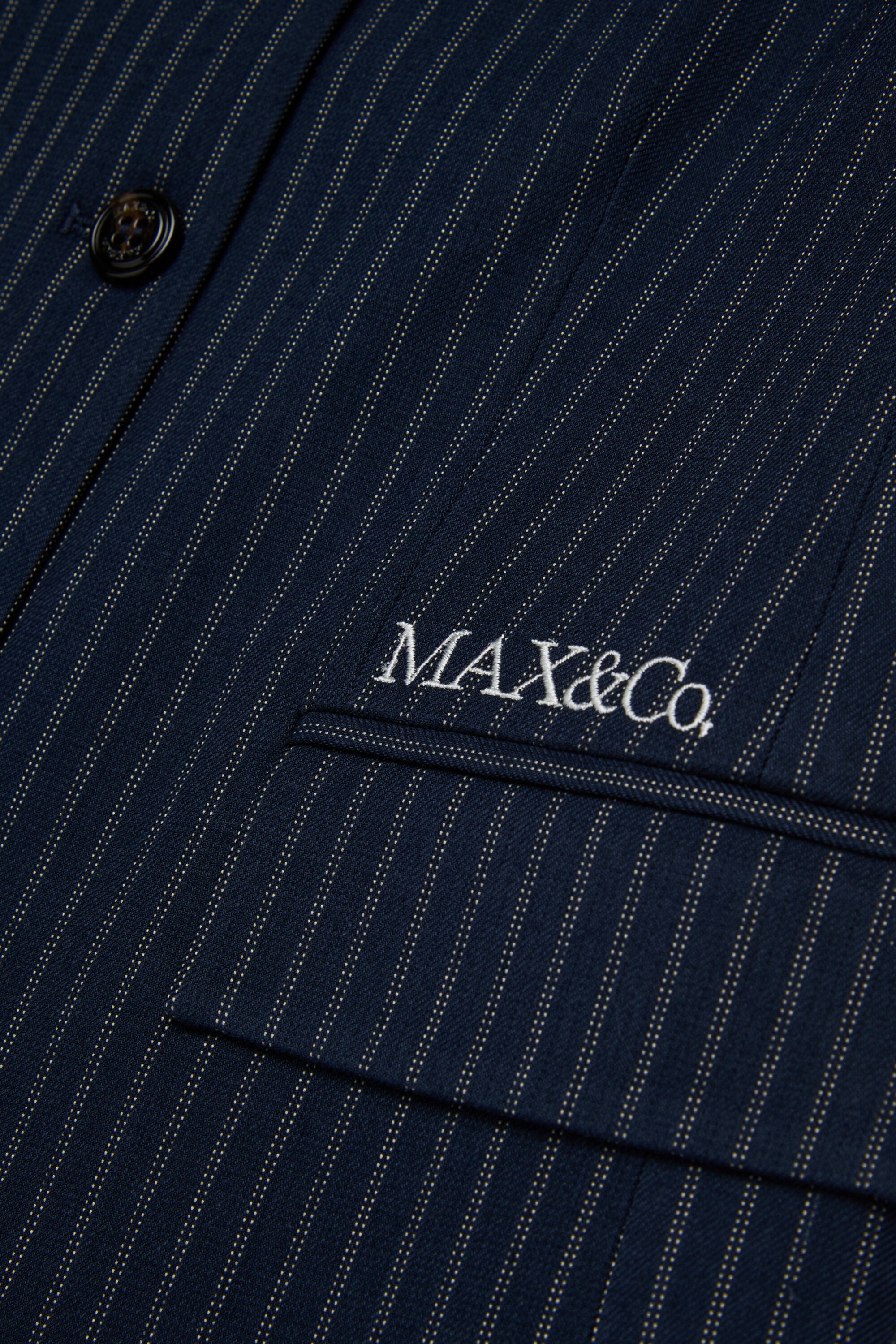 Vest with logo