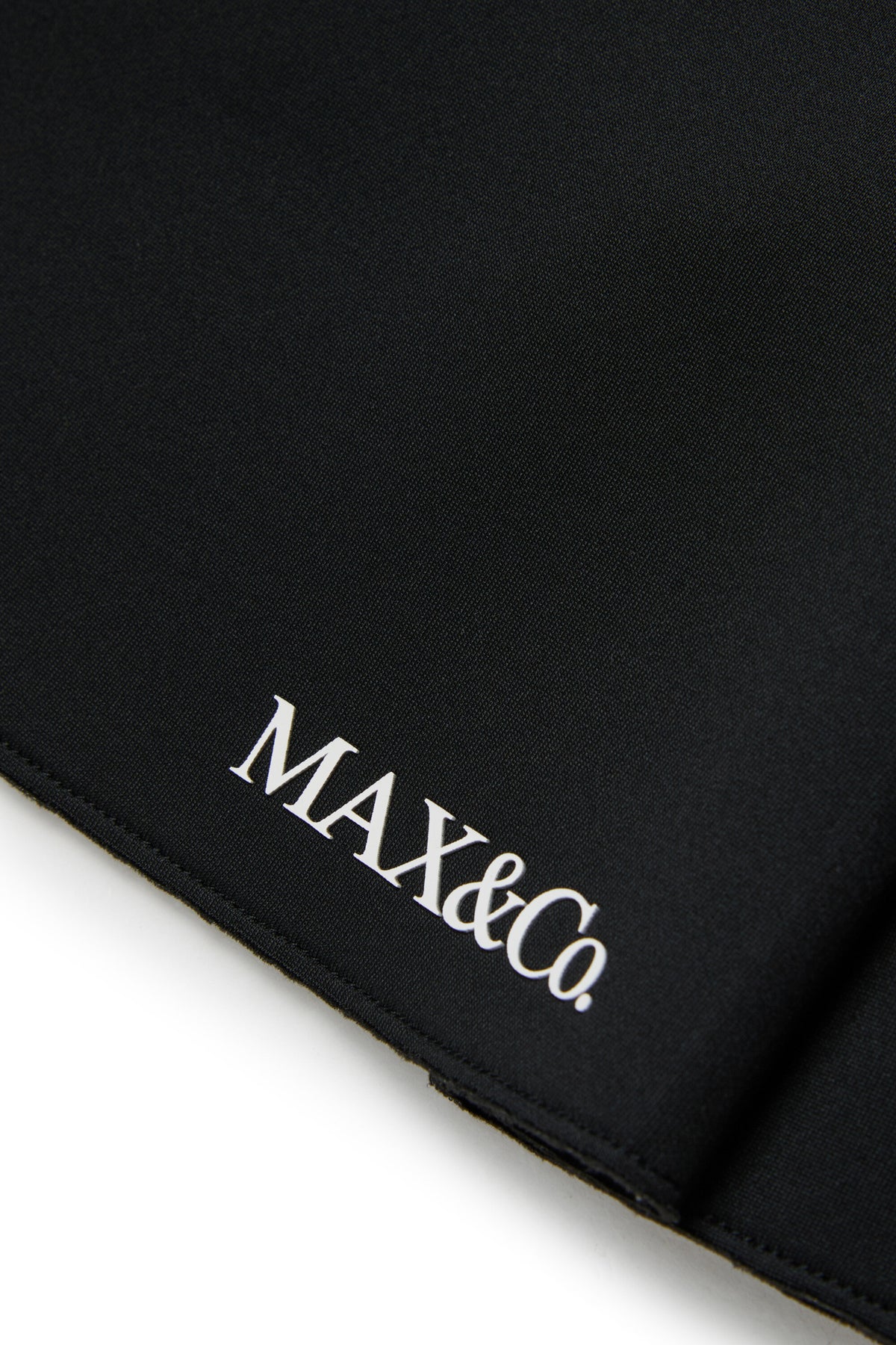 Sleeveless dress with logo