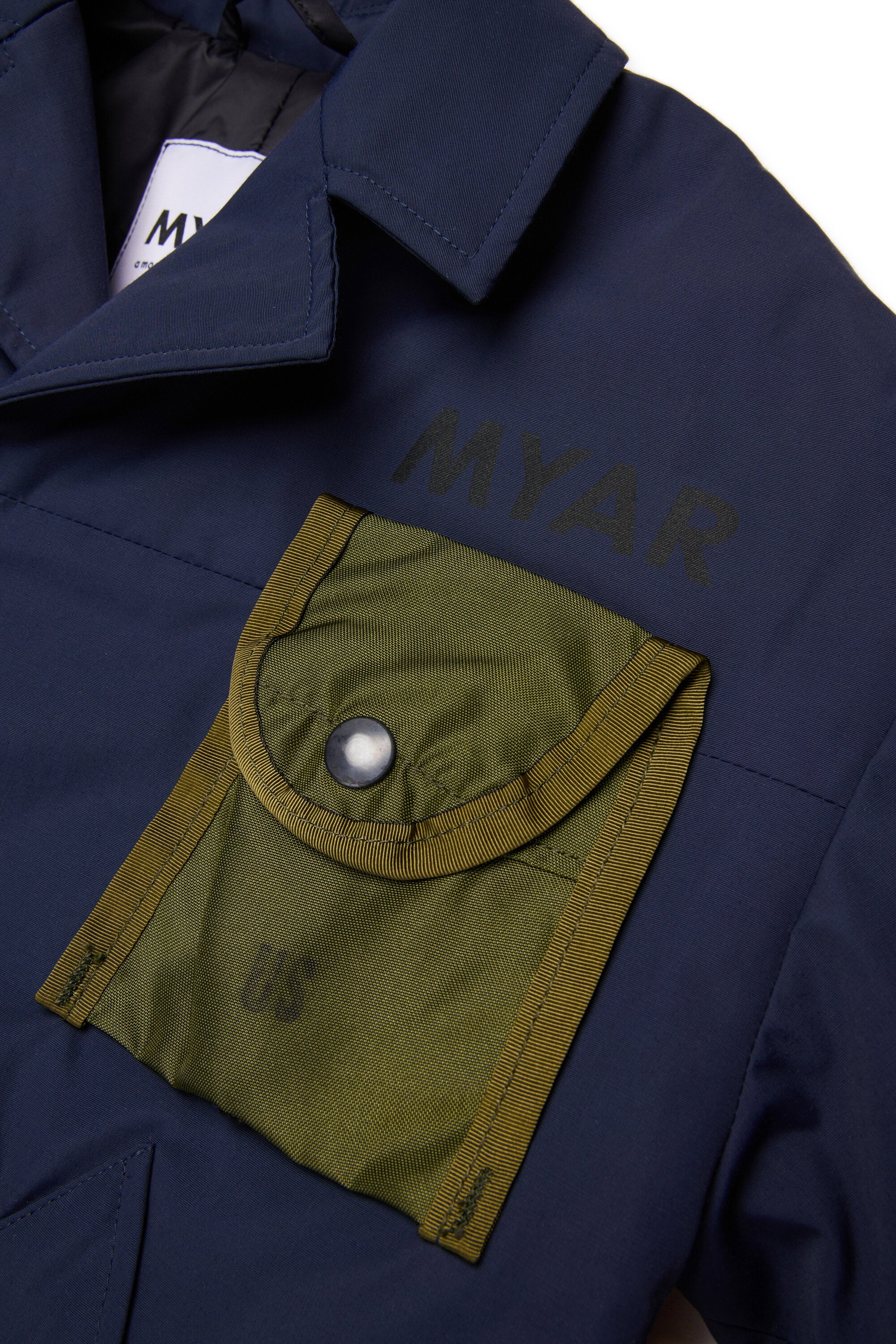 Trench mit Kompass-Tasche