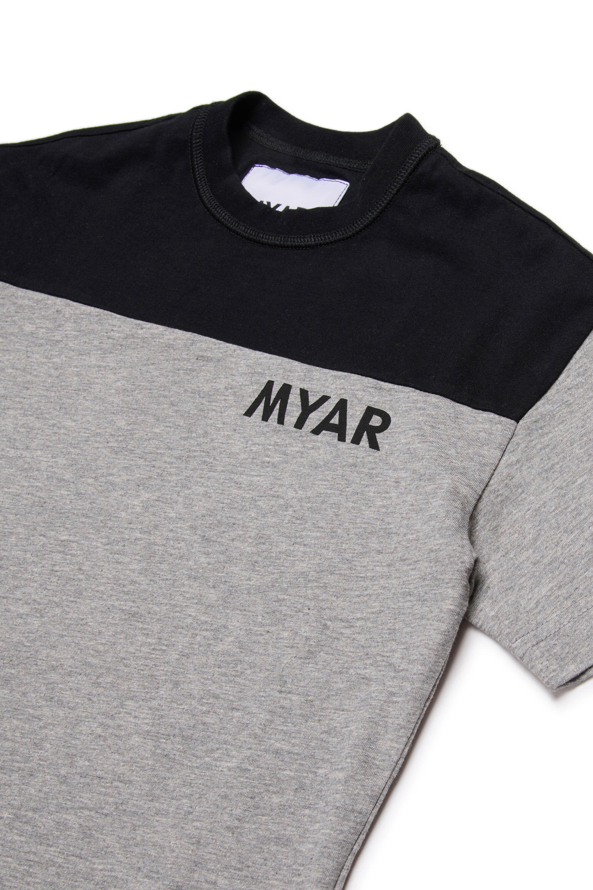 Kurzarm-T-Shirt mit MYAR-Logo