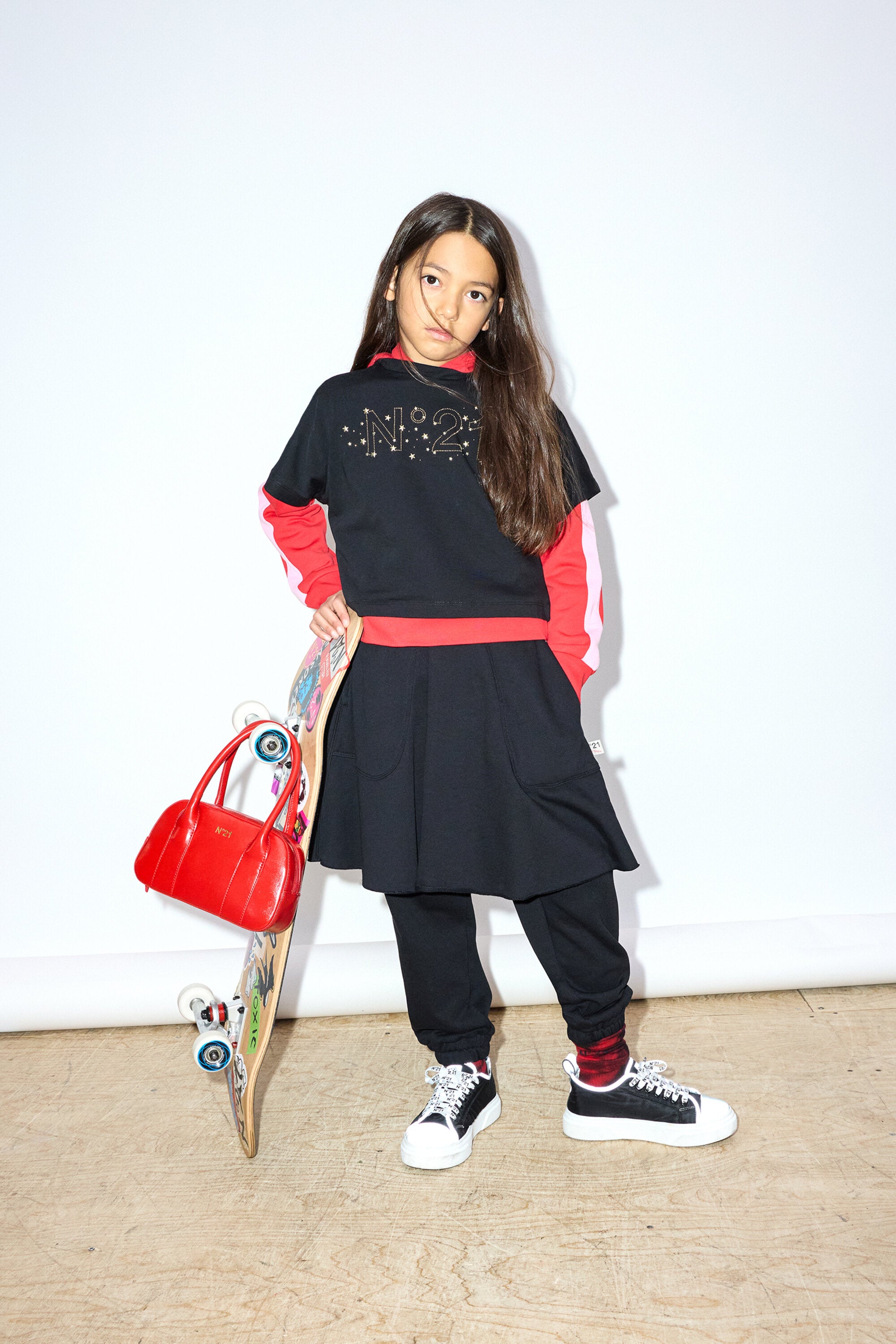 T-shirt in jersey di cotone con logo hotfix