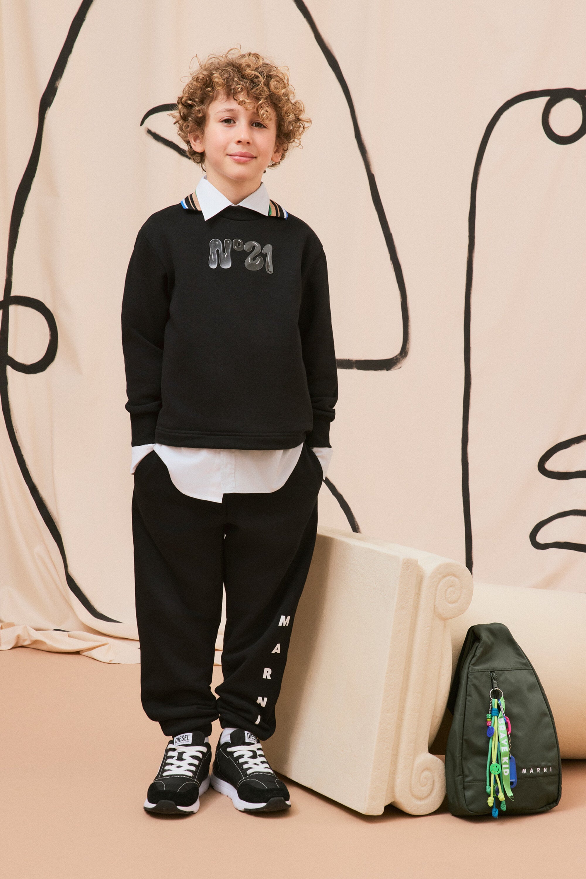 Sudadera con cuello de polo multicolor y logotipo