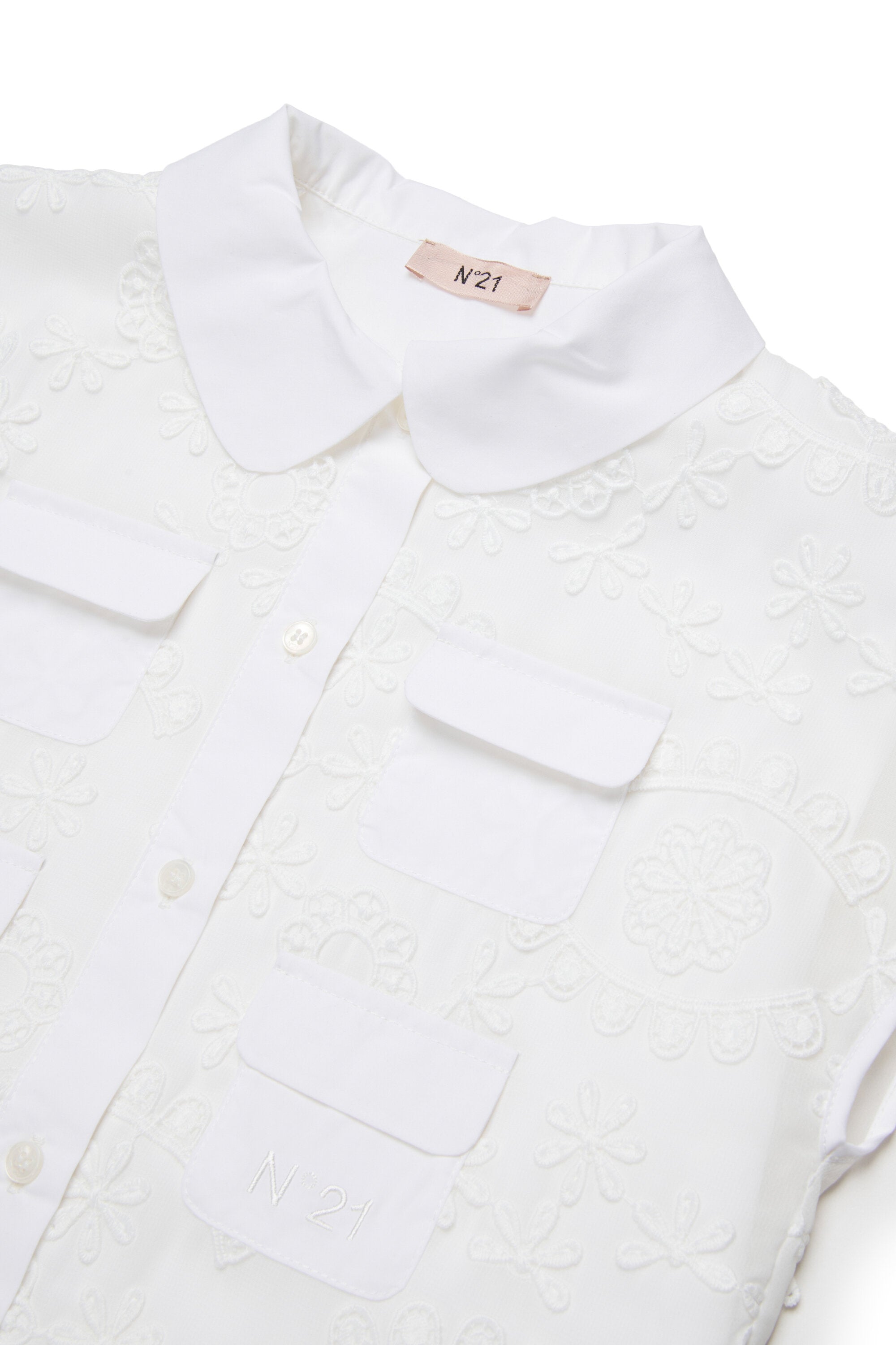 Camisa de manga corta bordada