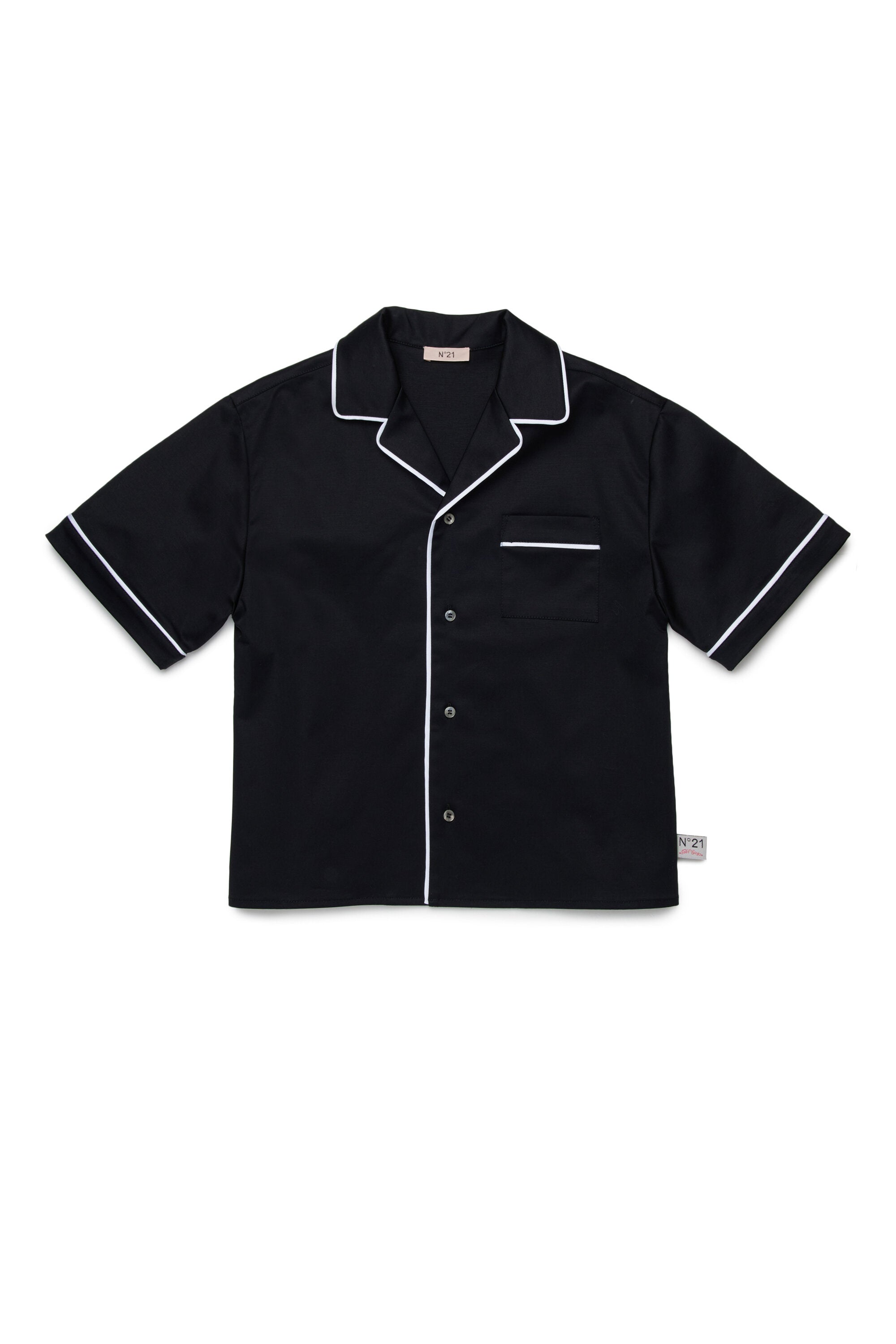 Short-sleeved shirt with contrasting trims