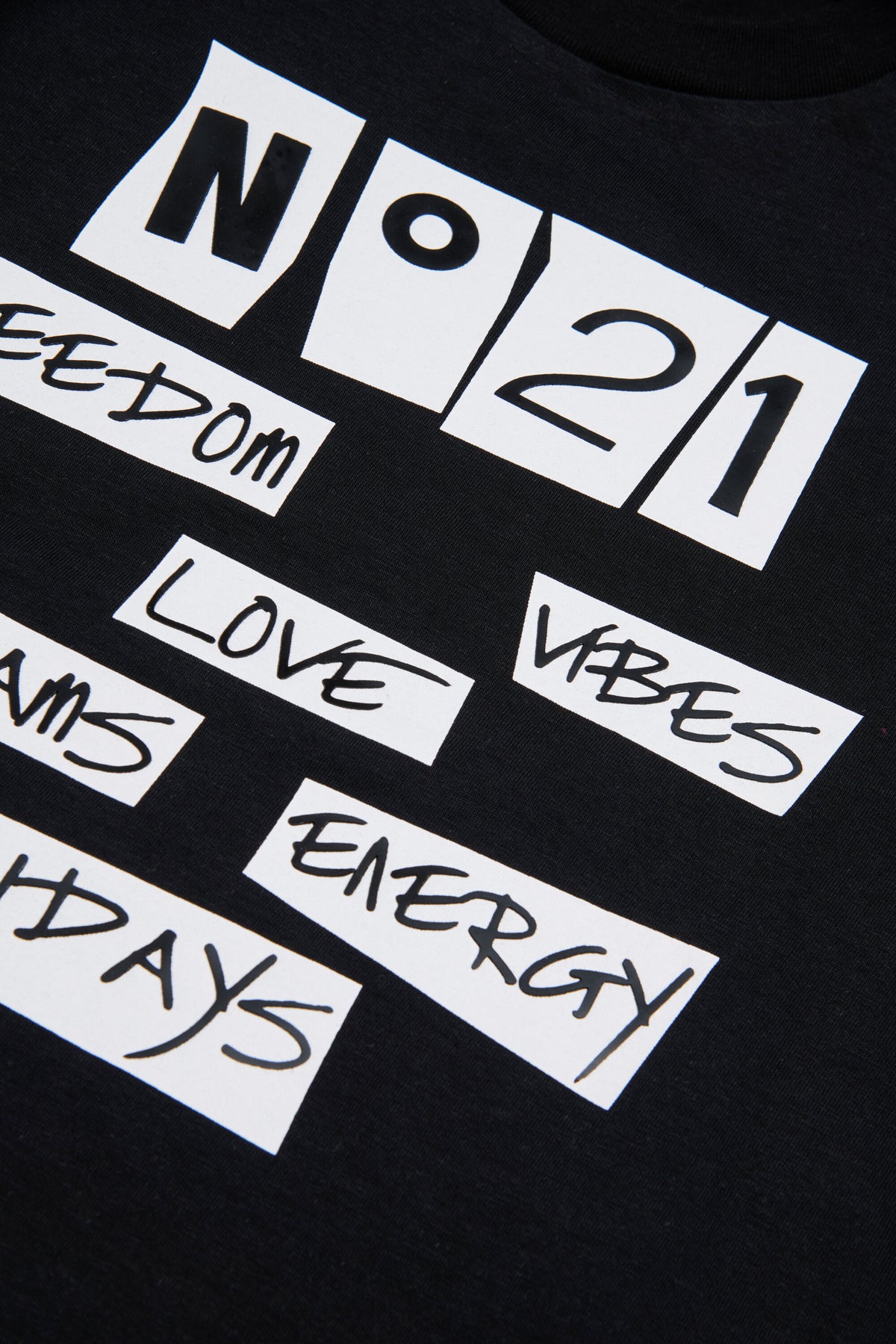 T-Shirt mit aufgedrucktem Logo