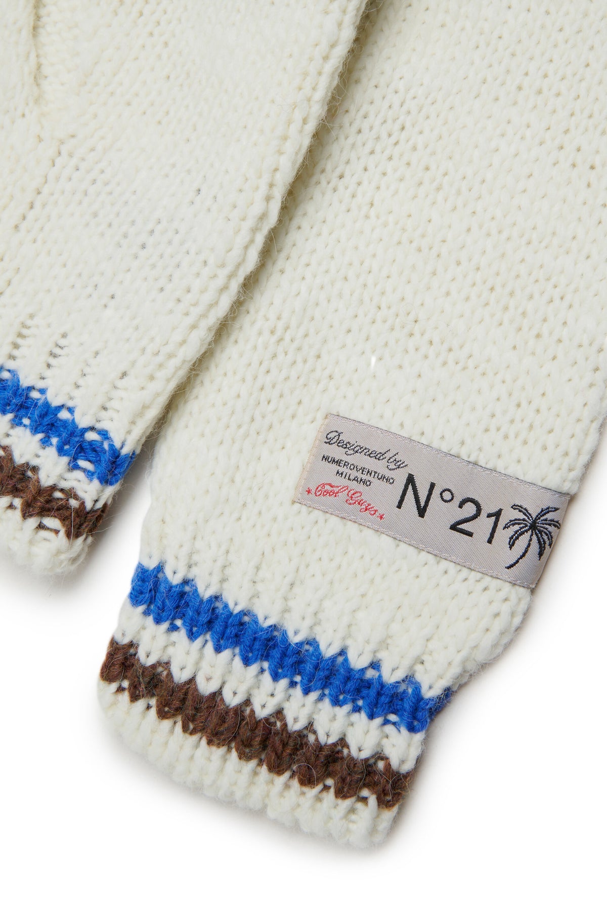 Knitted cardigan with zipper