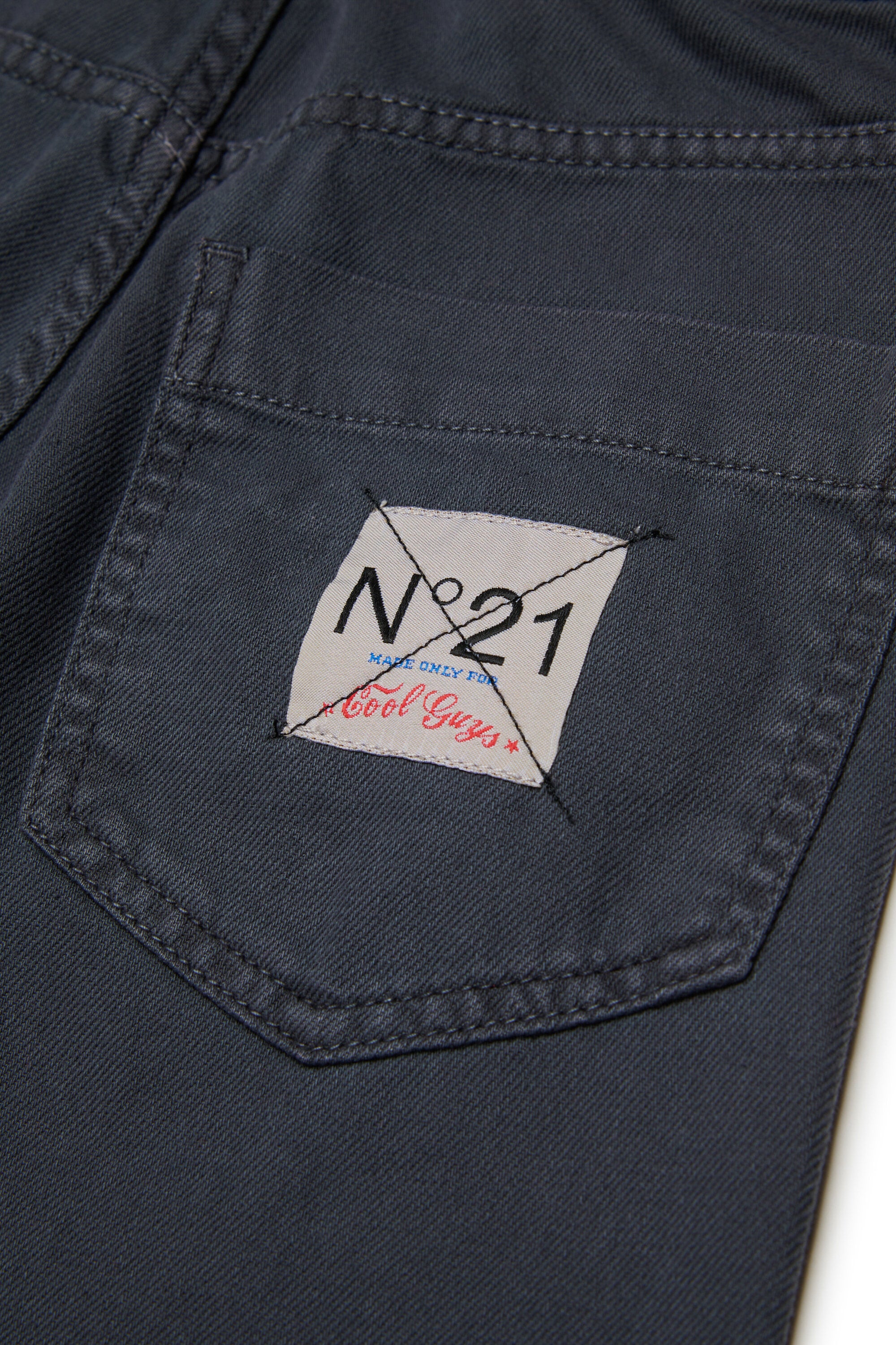 Pantaloni cargo
