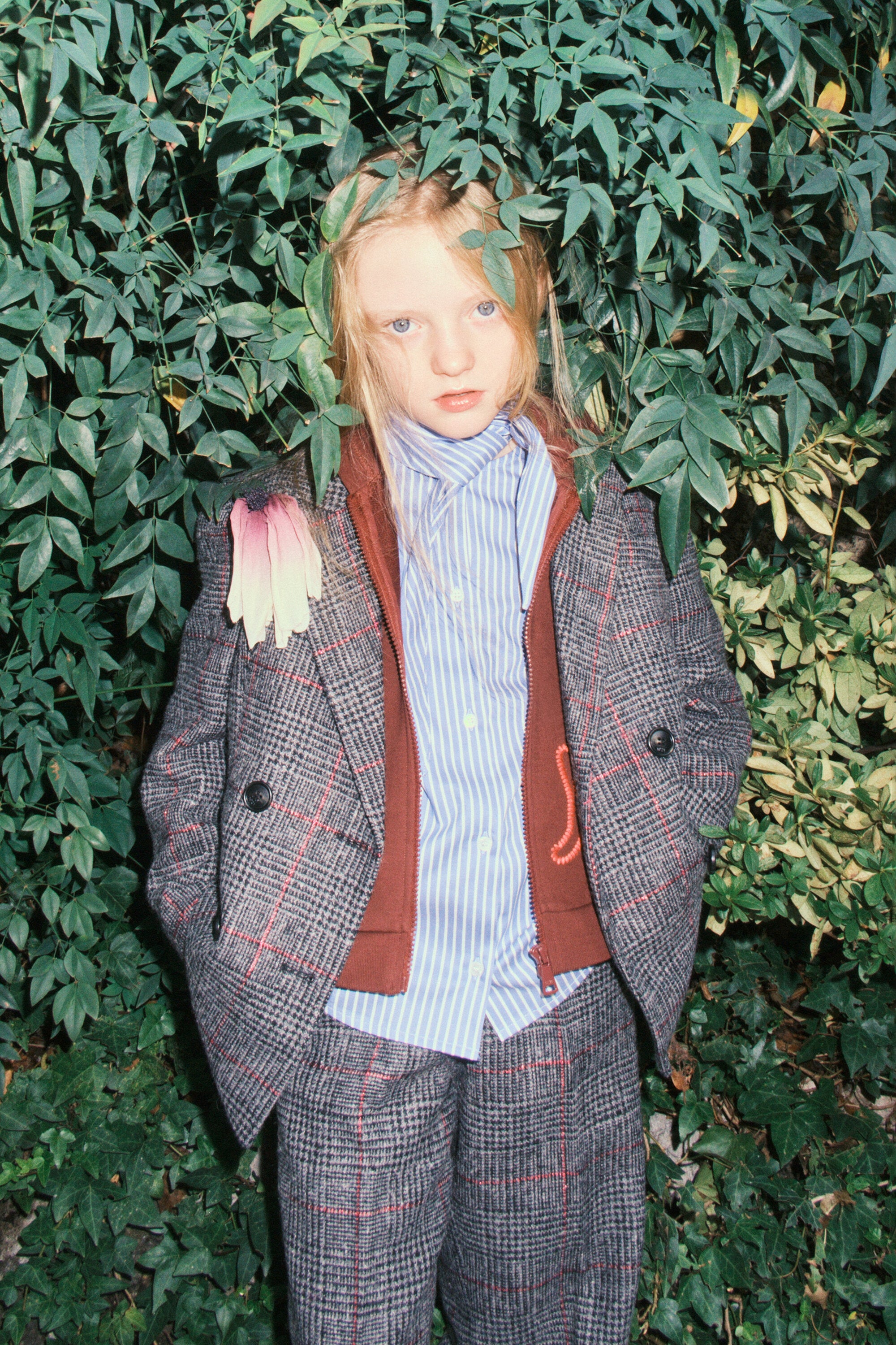 Blazer cruzado con logo