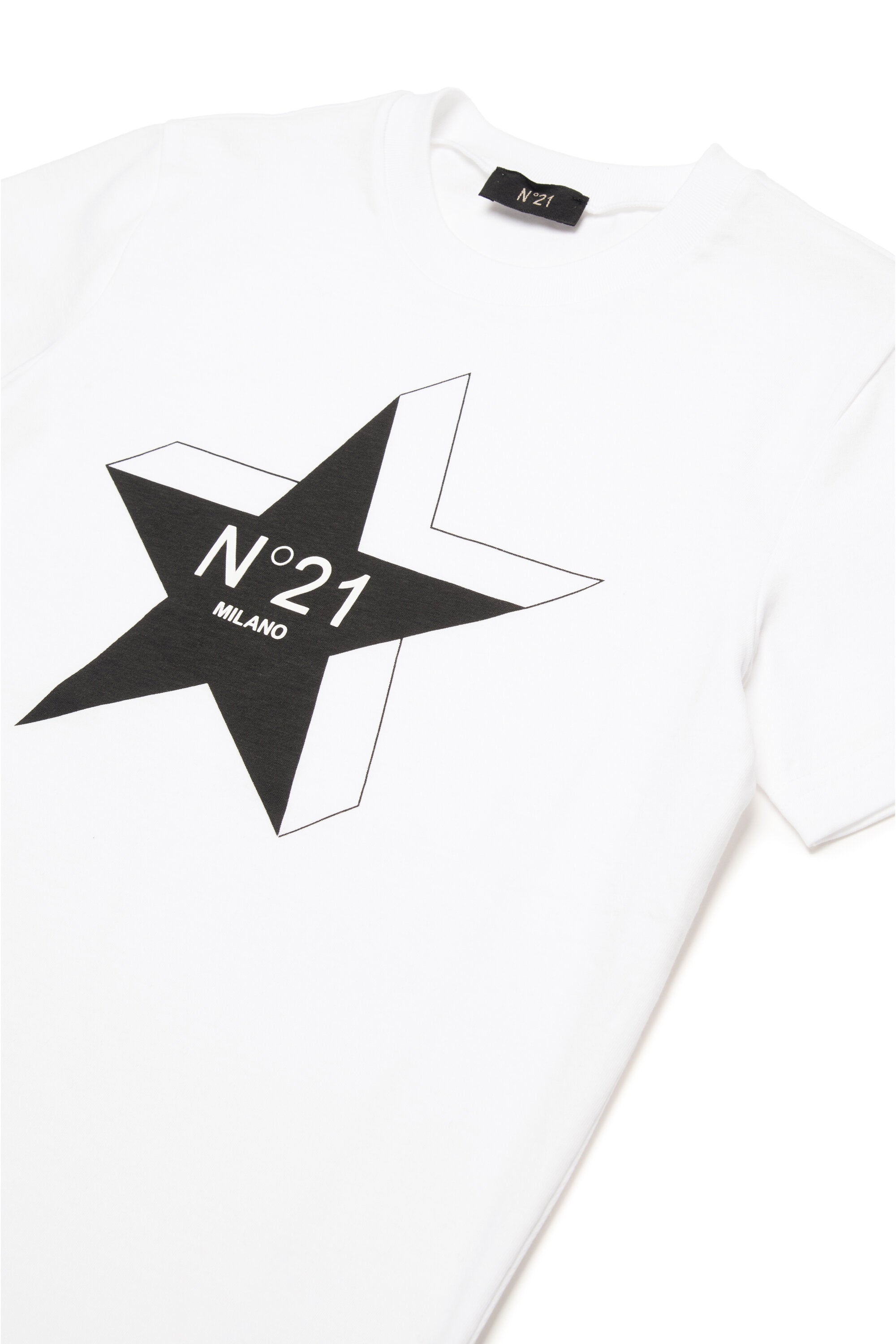 Camiseta con logo de estrella