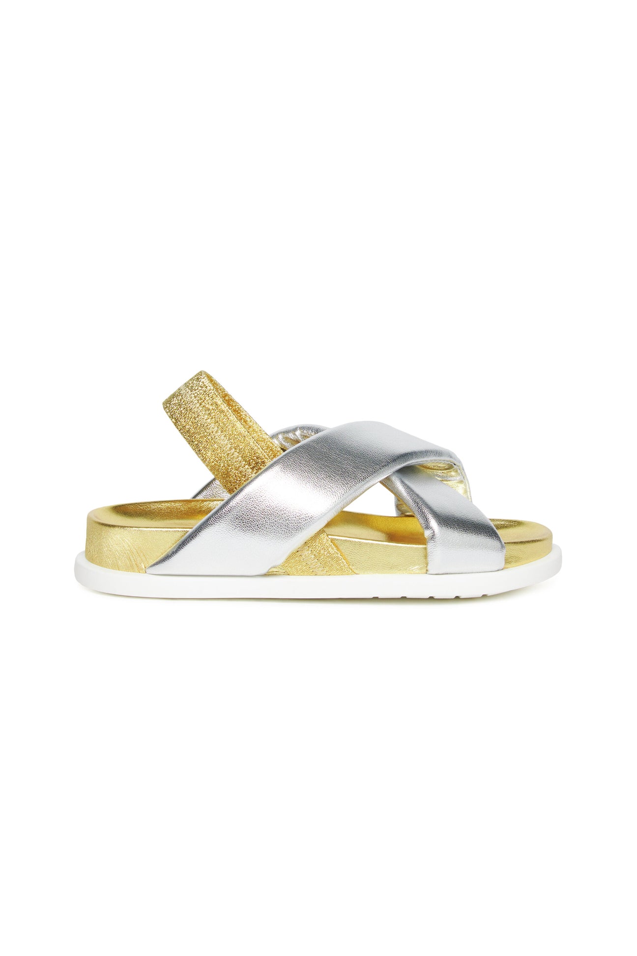 Criss-cross sandals in faux leather 