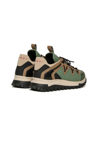 Sneakers basse stile hiking