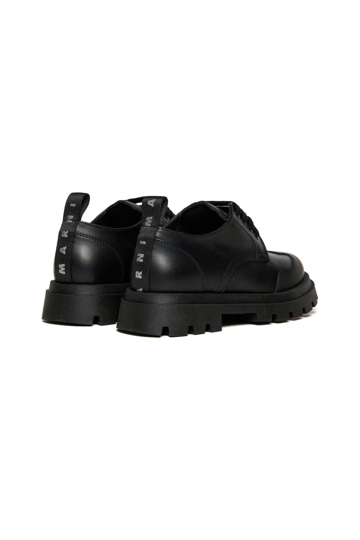 Scarpe stringate con logo sulla punta