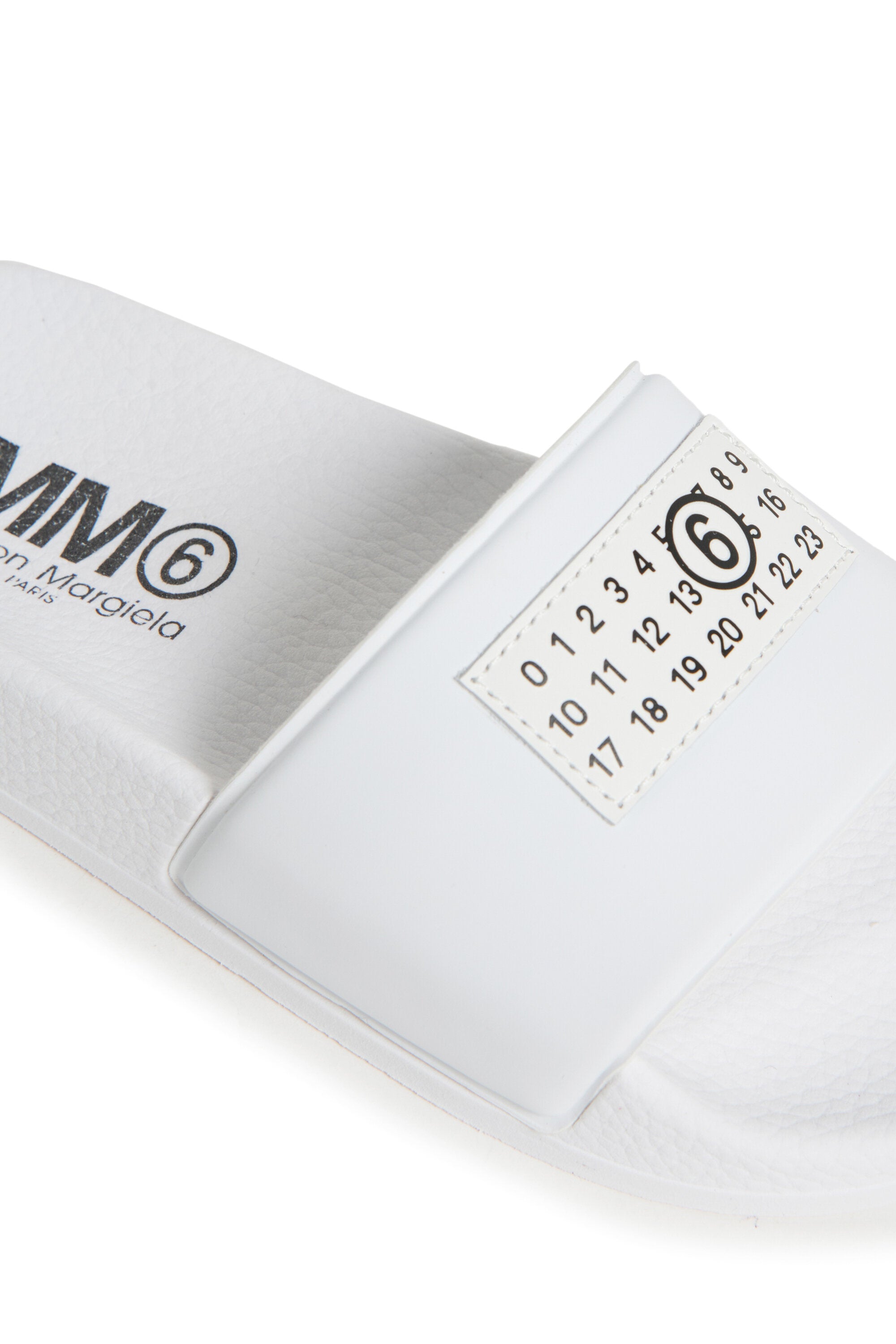 Chaussons avec Numeric logo