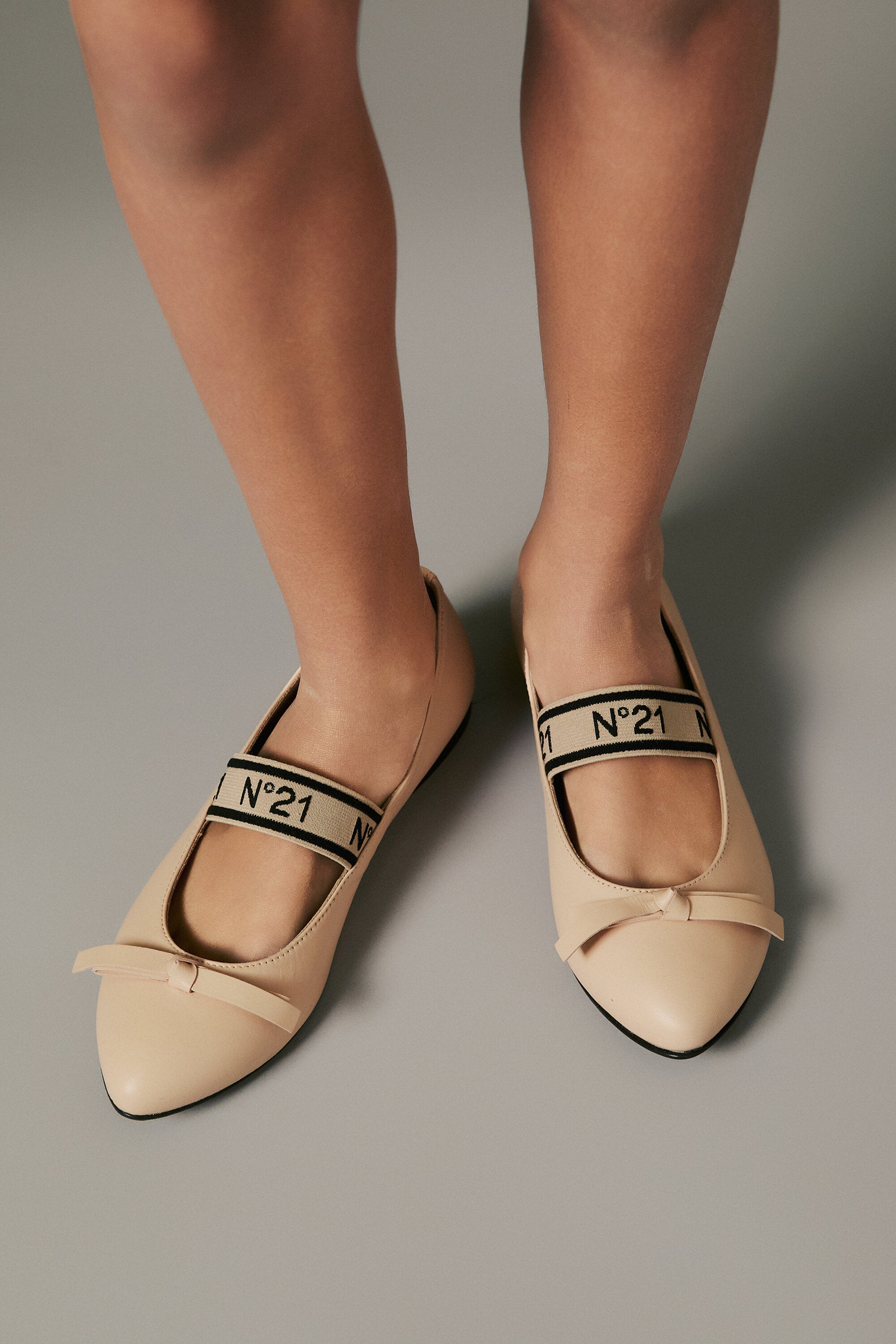 Ballerines en cuir avec noeud