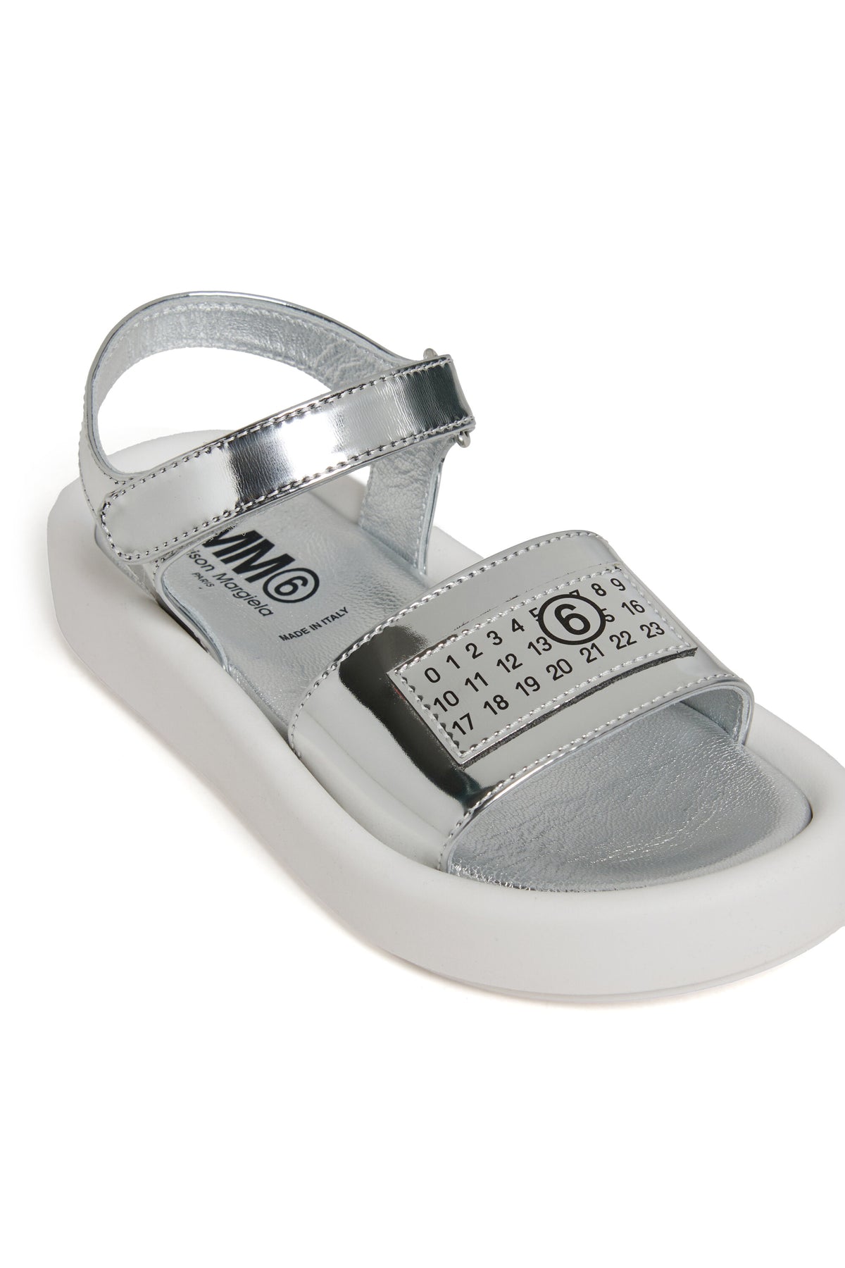 Sandali metallici con logo