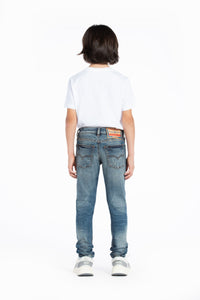 Jeans 1995 straight blue with rips and internal patches