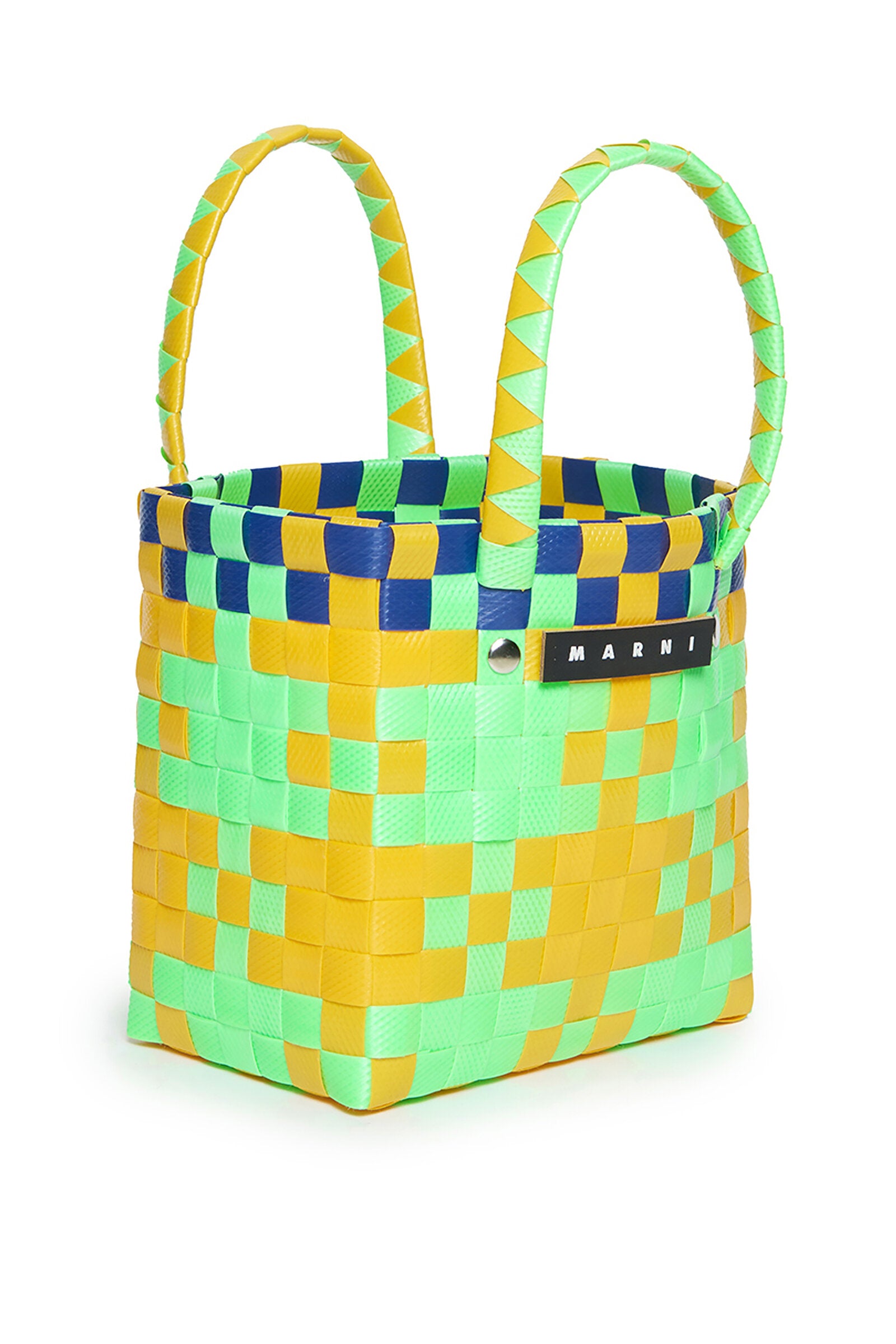 Micro basket bag verde neón tejida con asas y logotipo aplicado