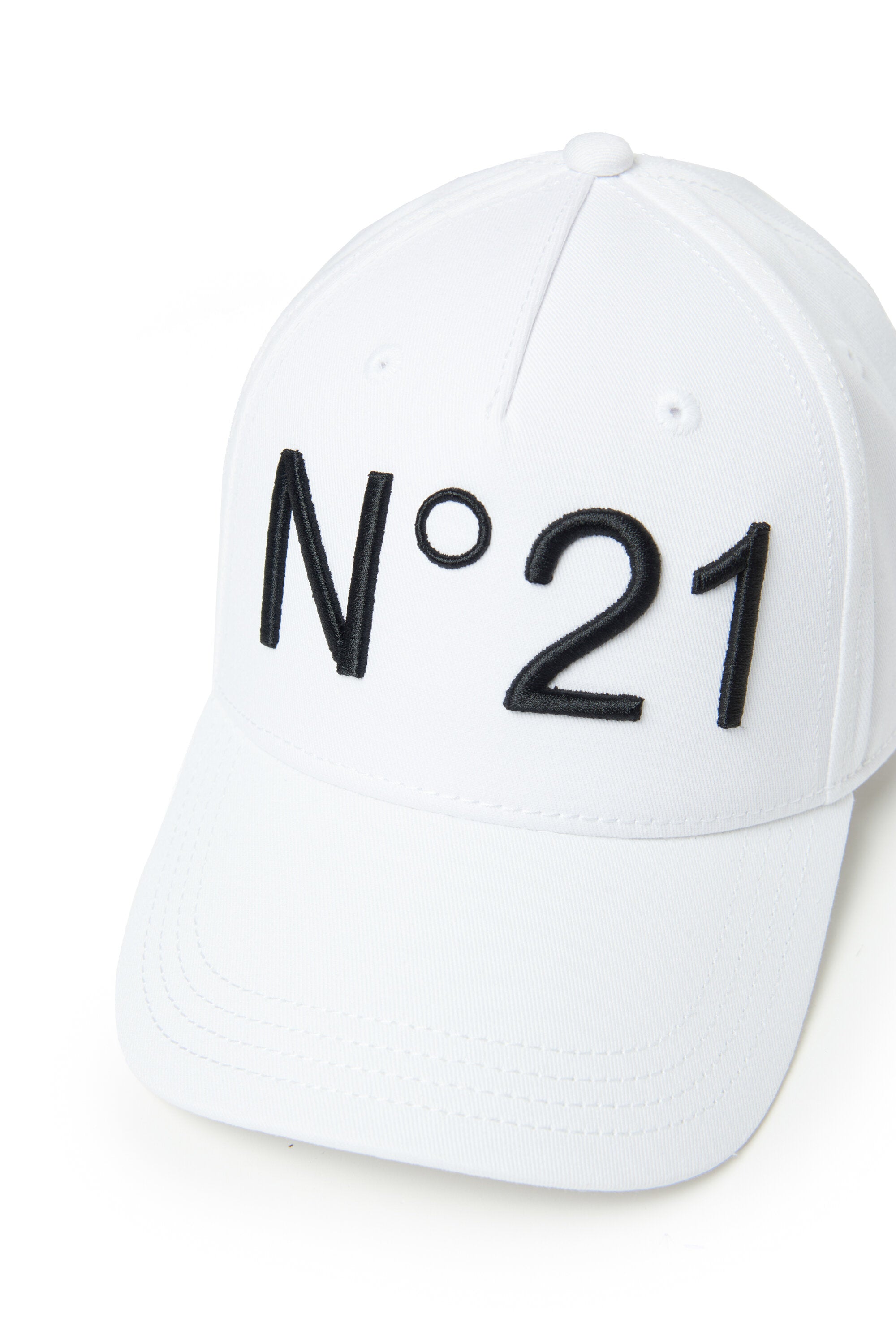 Gorra de béisbol de gabardina blanca con logotipo