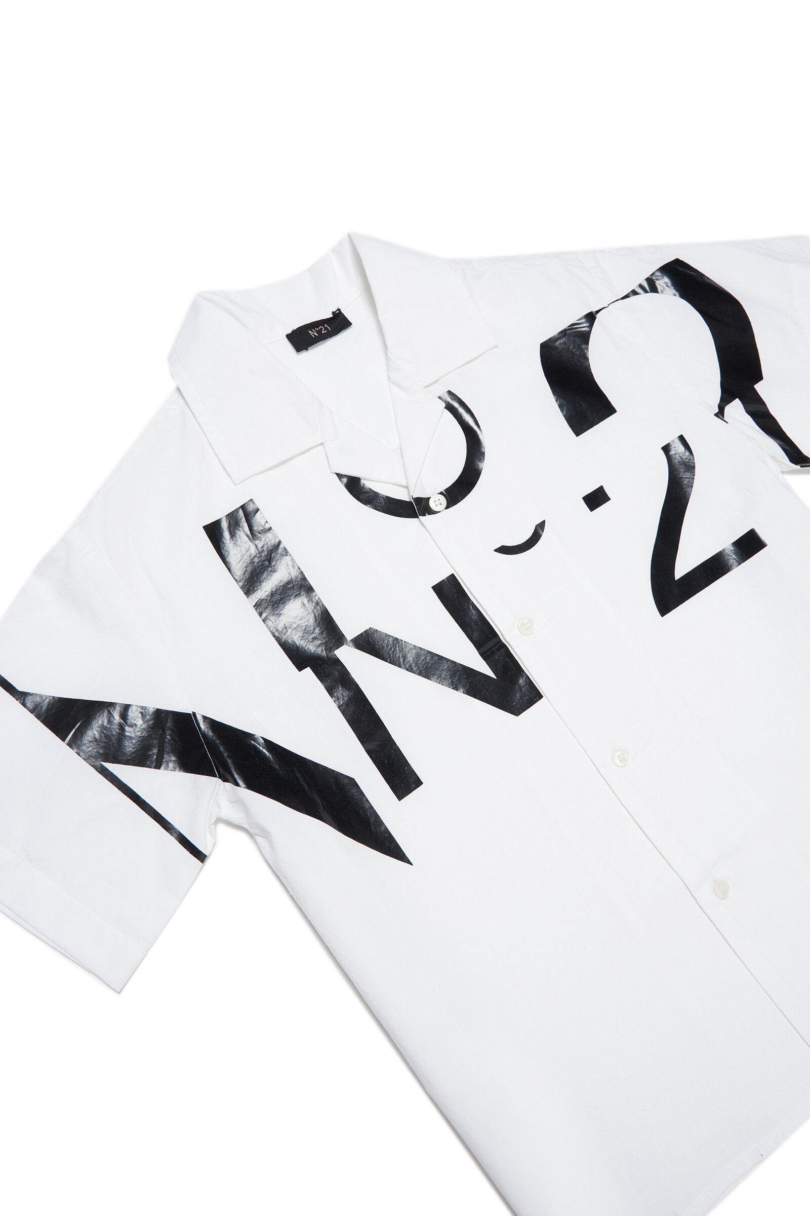 White poplin shirt with sectioned logo